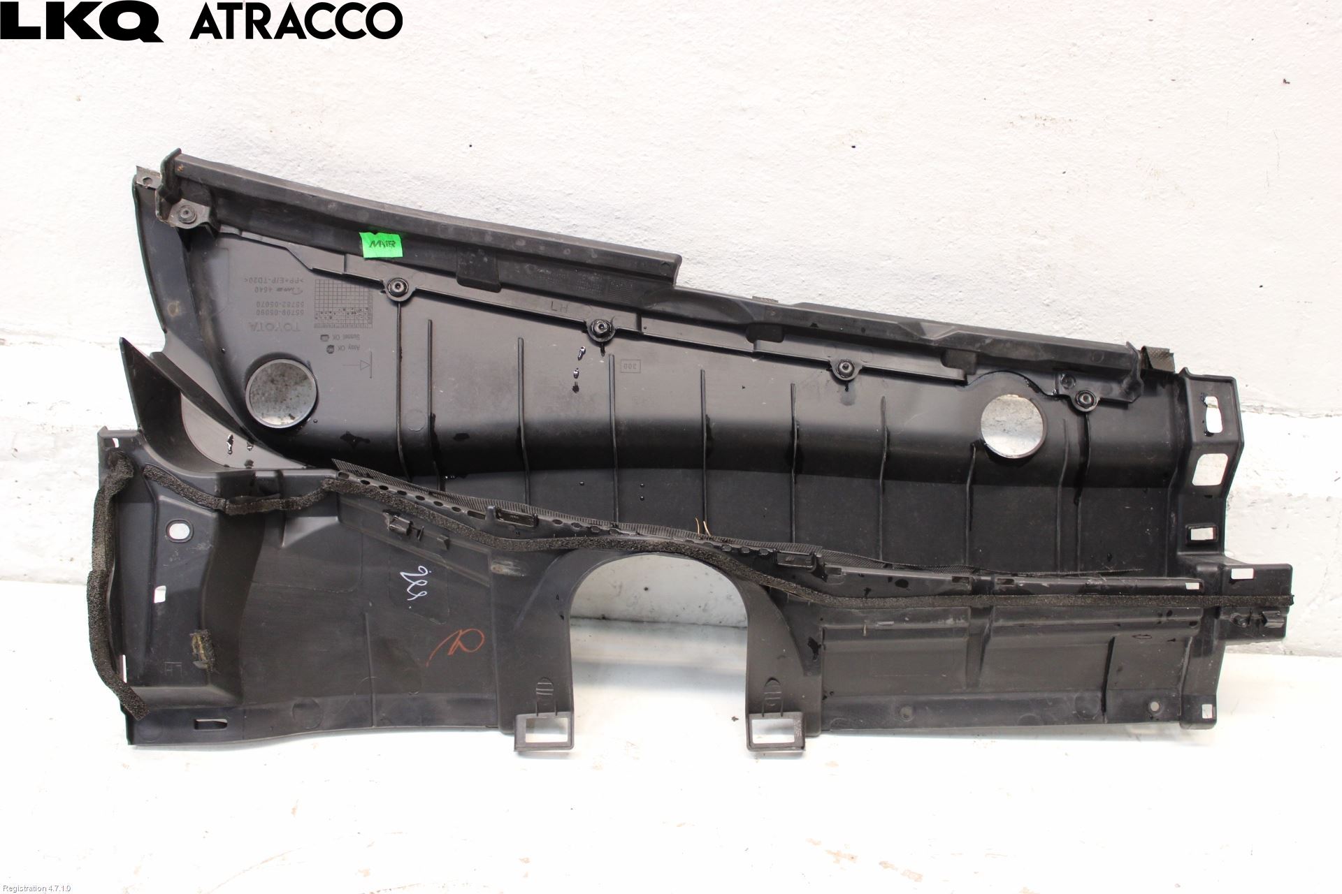 Toyota AVENSIS 09-15 Visker Deksel-Grill-Under Frr