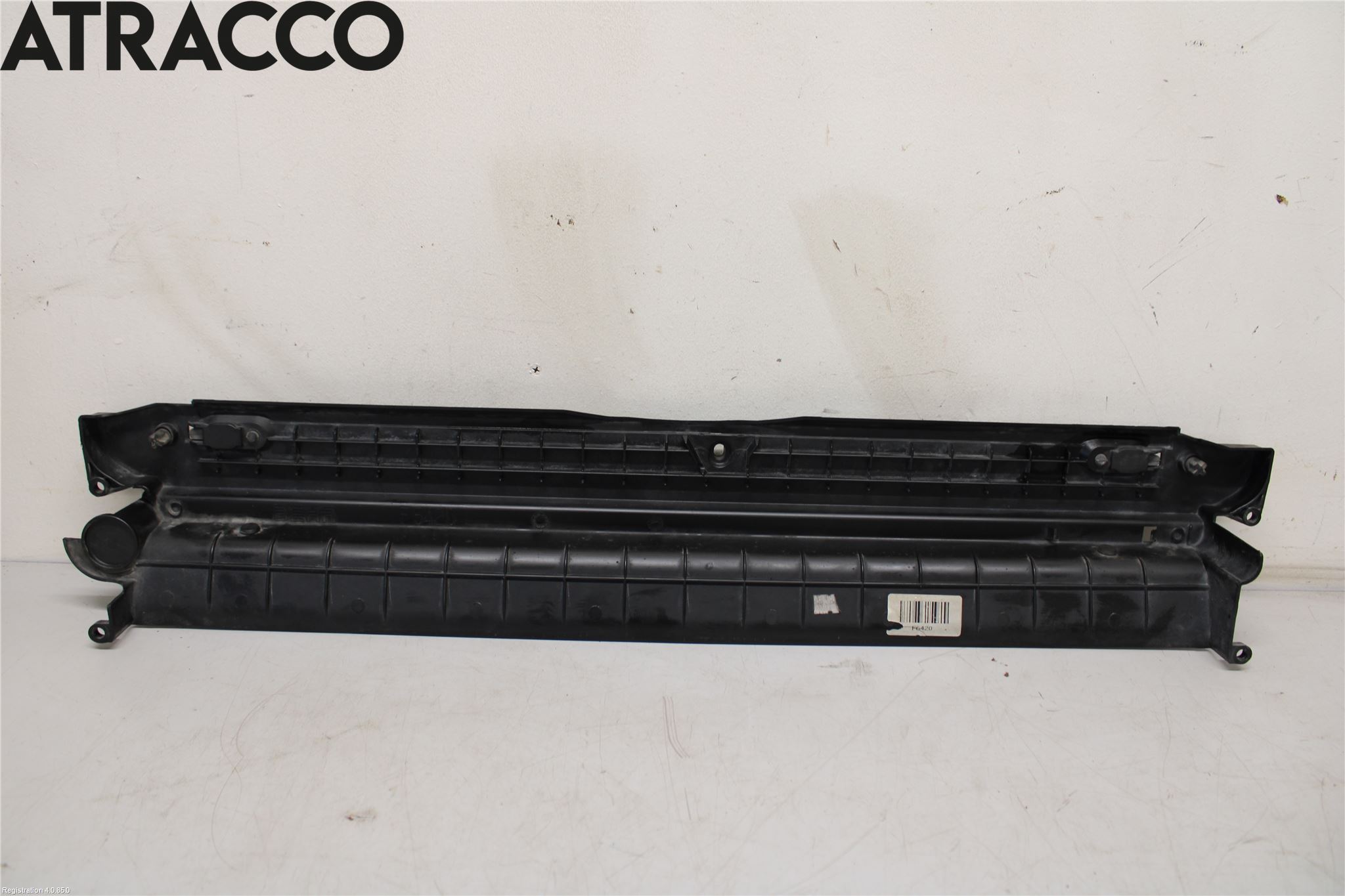 BMW 5 E60/61 Sed/Tou 02-10 Radiator Feste - Ramme - Bjelk