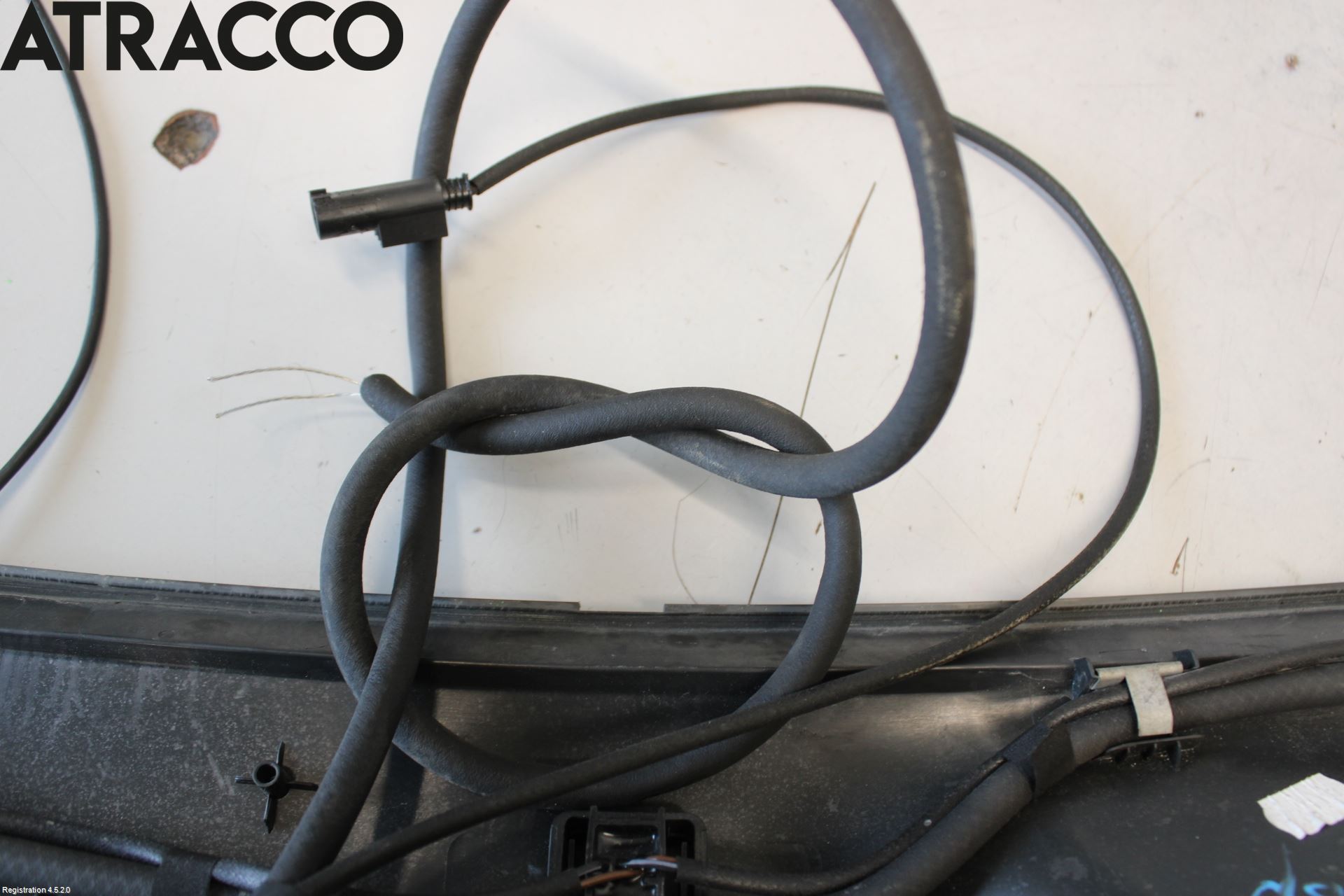 Mercedes-Benz MB E-KLASS (W212) 09-16 Visker Deksel-Grill-Under Frr