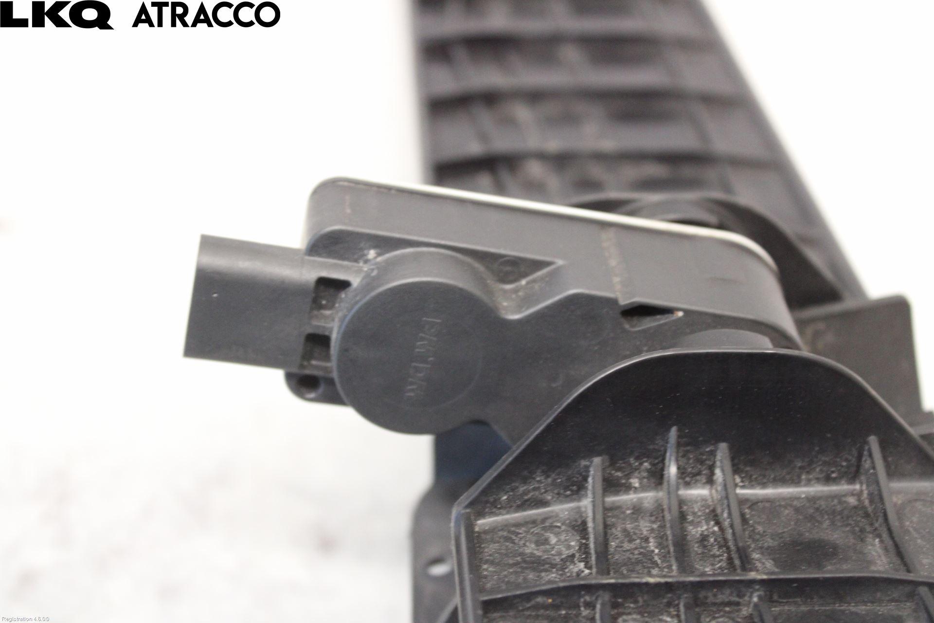 Tesla MODEL 3 17- Luftstyring Front