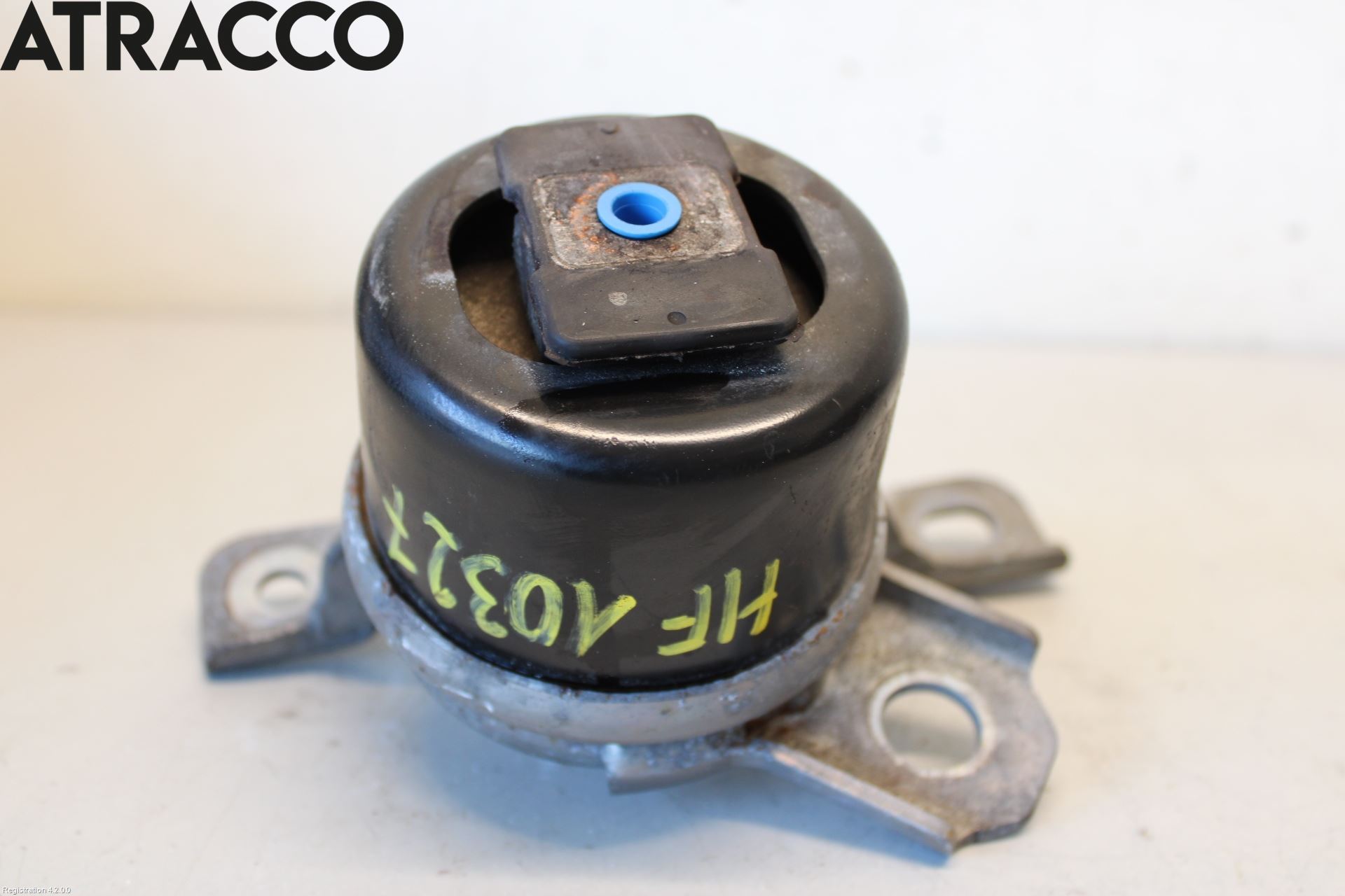 Volvo XC70 08-13 Motor Feste Gummi