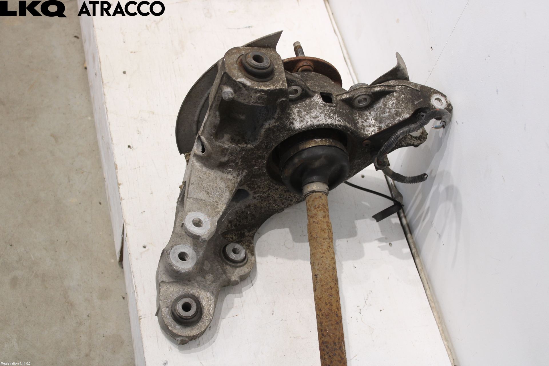 Jaguar XE (X760) 15-24 Spindel Vb