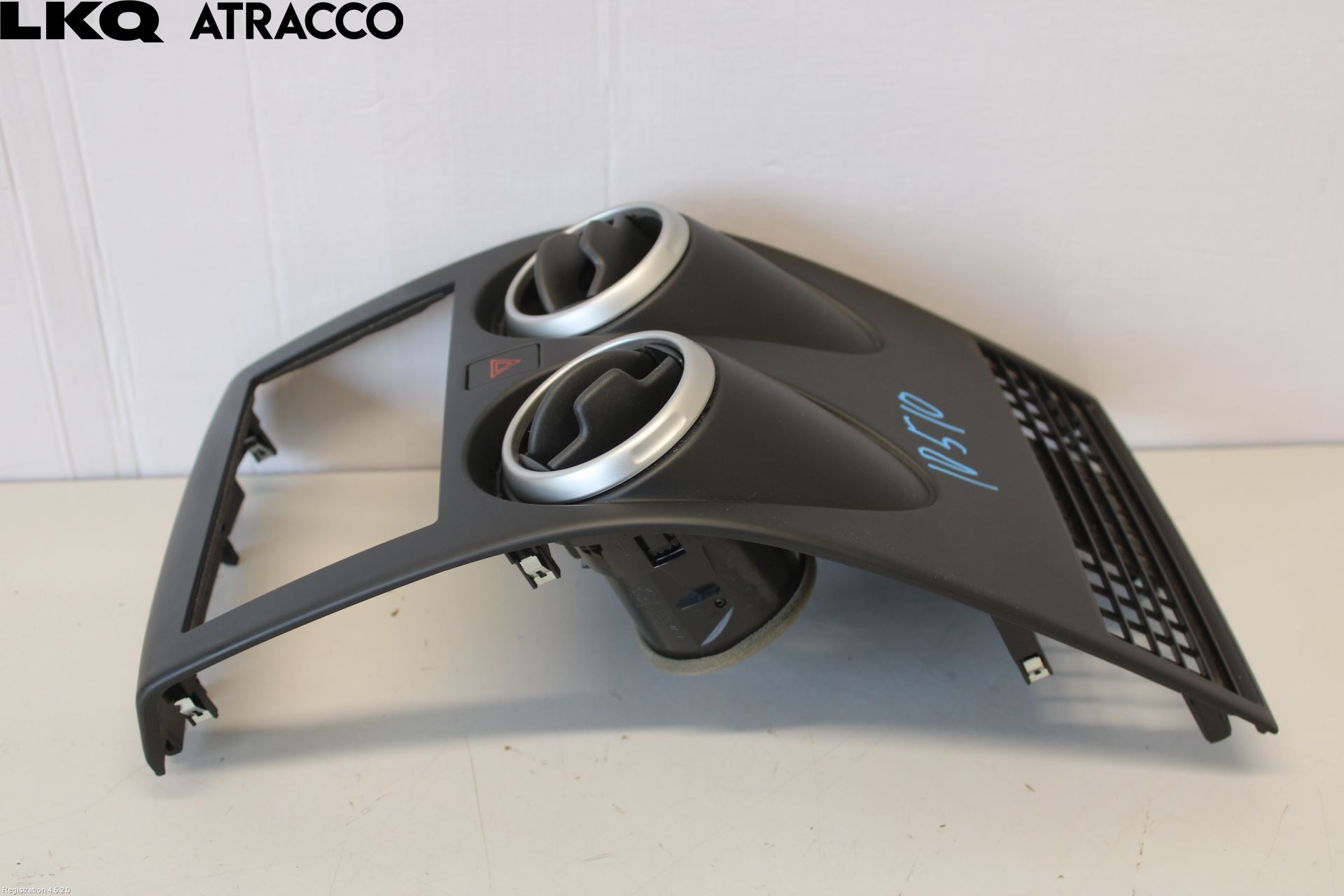 Nissan QASHQAI   07-10 Dashbord Kanal - Dyse