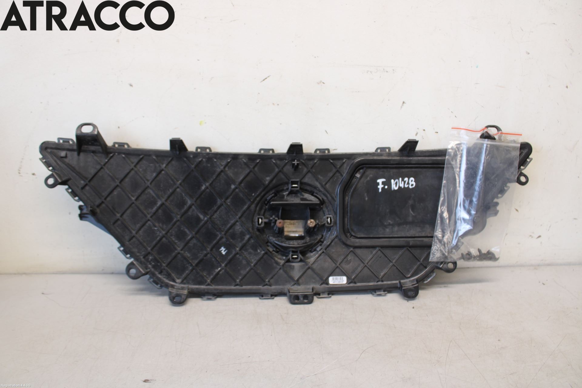 Nissan LEAF 18- Grill Komplett