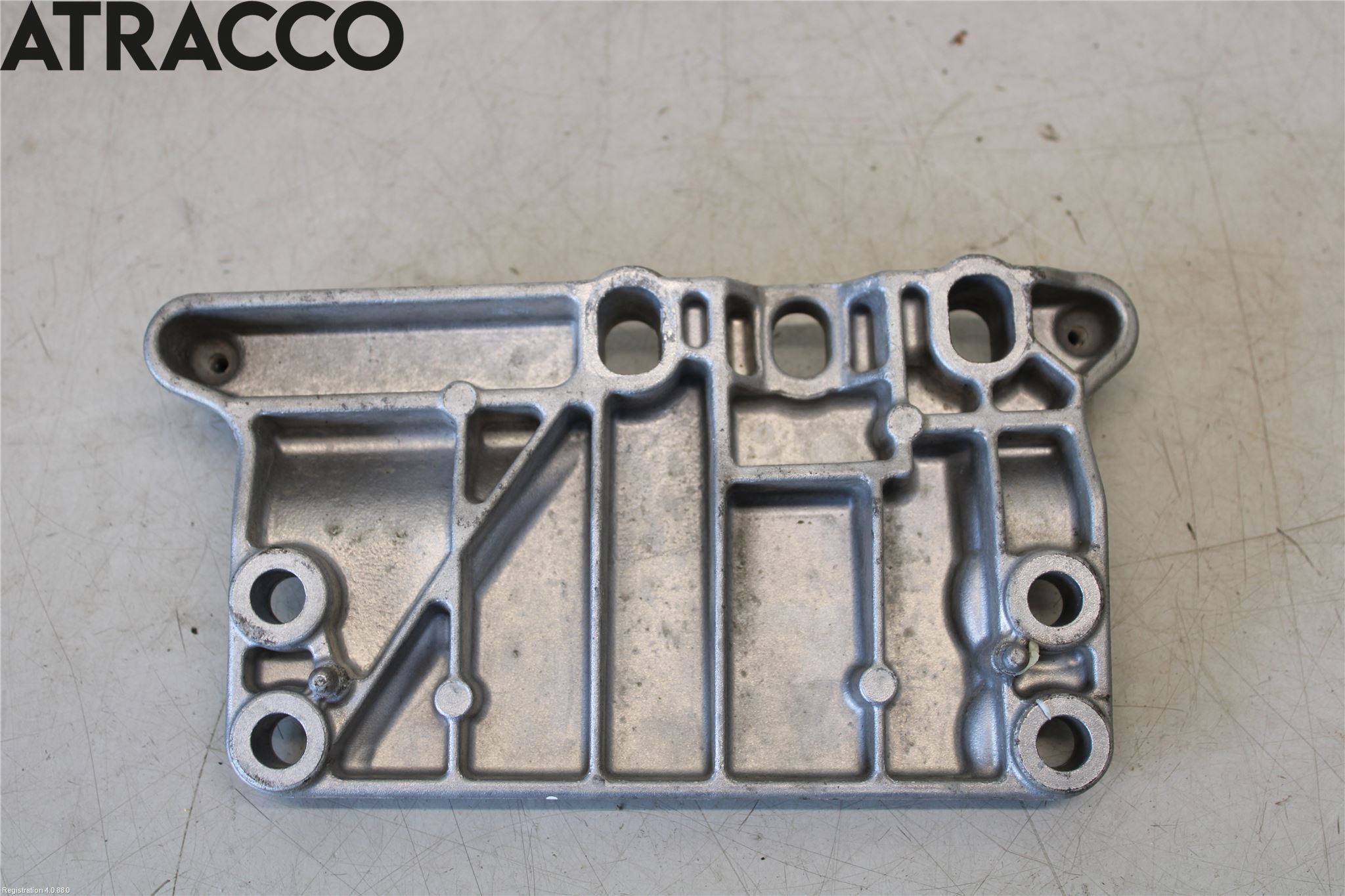 Volkswagen VW GOLF / E-GOLF VII 13-20 Motor Feste Stål-Alu