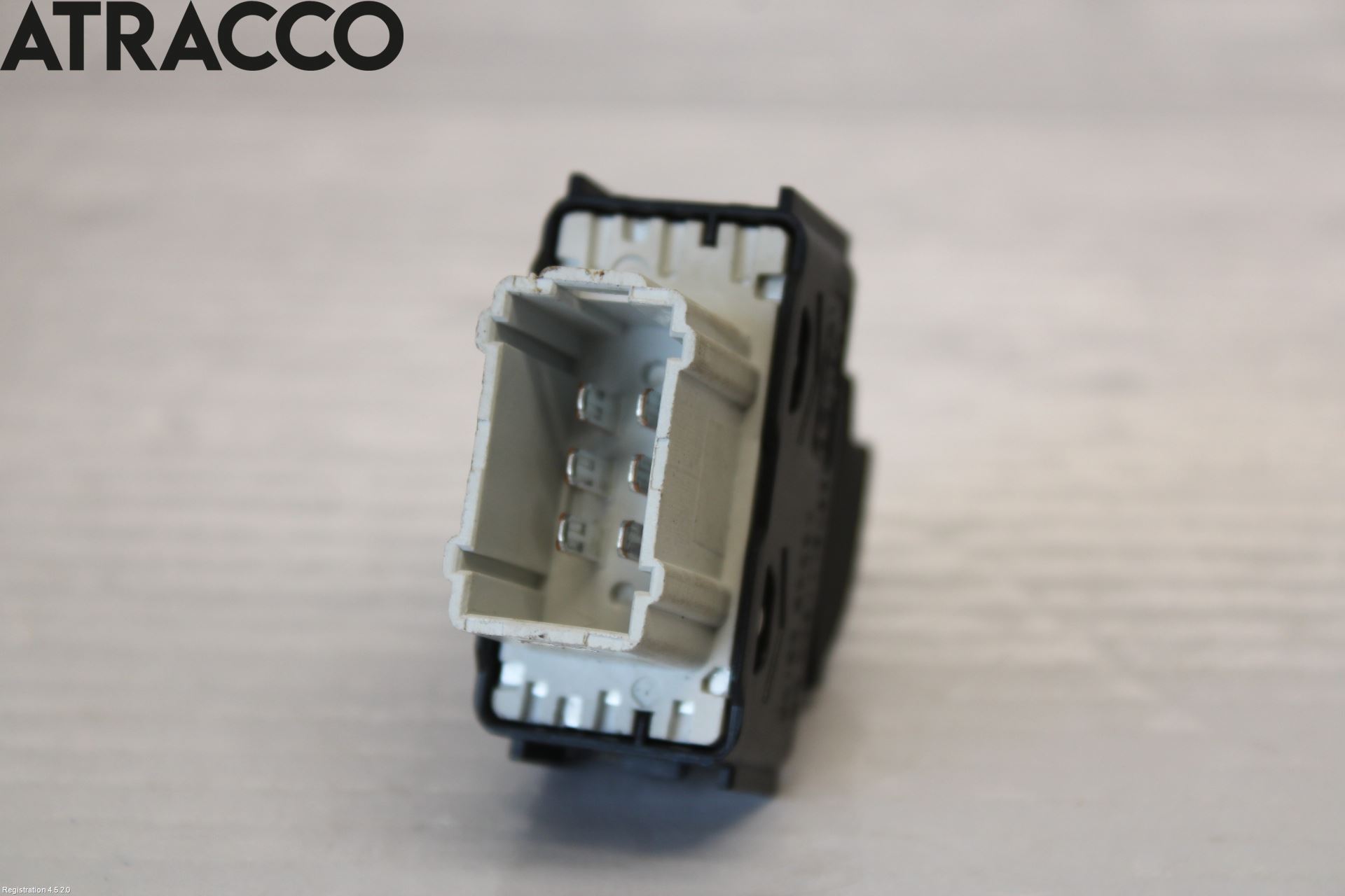 Peugeot 208 12-15 Bryter Vindusheis