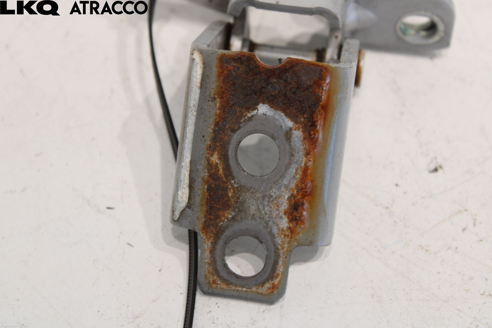 Mazda MX-30 20- Dørhengsel