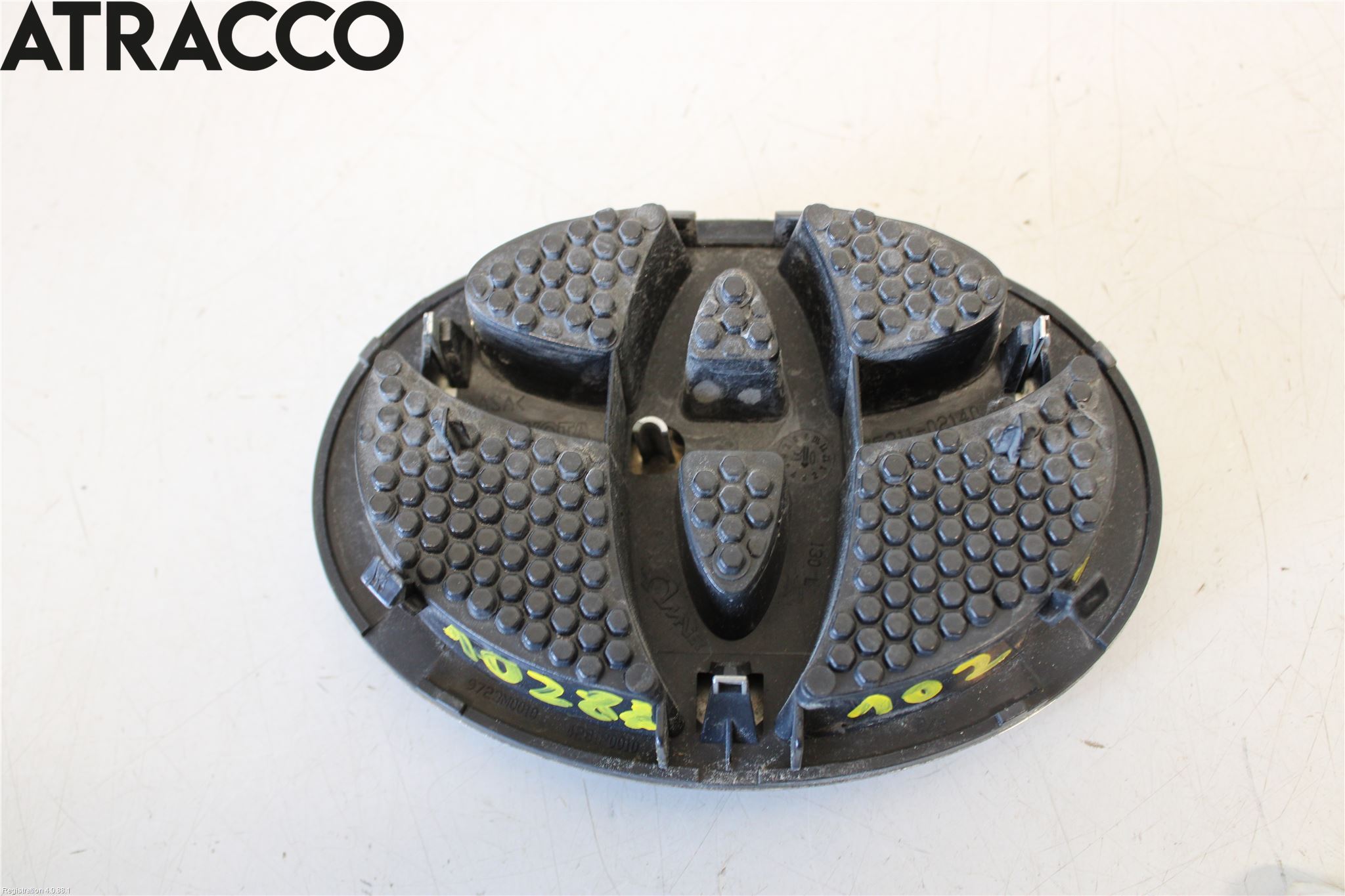 Toyota AURIS 10-12 Emblem