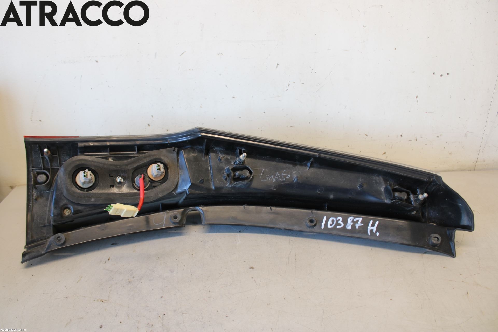 Mitsubishi GRANDIS Baklykt Høyre