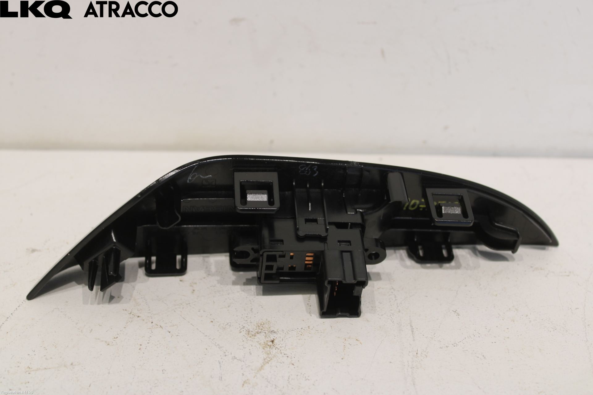 Nissan LEAF 18- Bryter Vindusheis