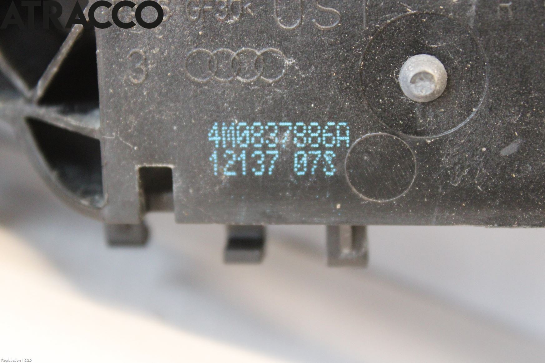 Audi Q7/SQ7 Dørhandtak Ytre Høyre