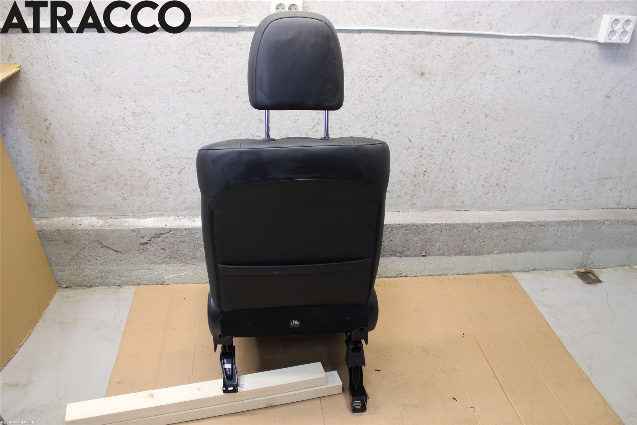 Mitsubishi OUTLANDER 13-21 Innr Sete Foran Høyre