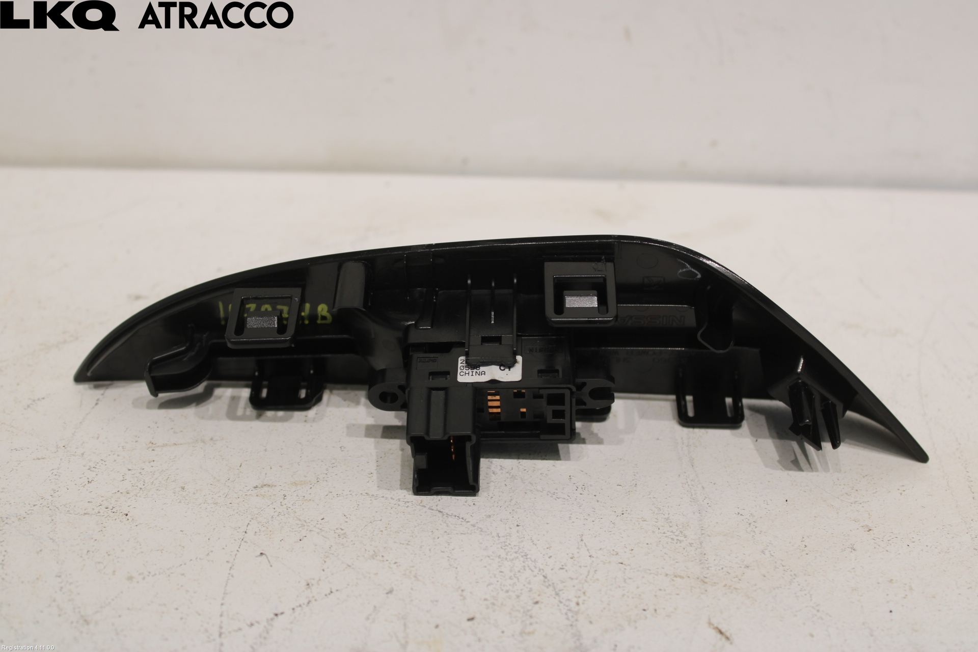 Nissan LEAF 18- Bryter Vindusheis