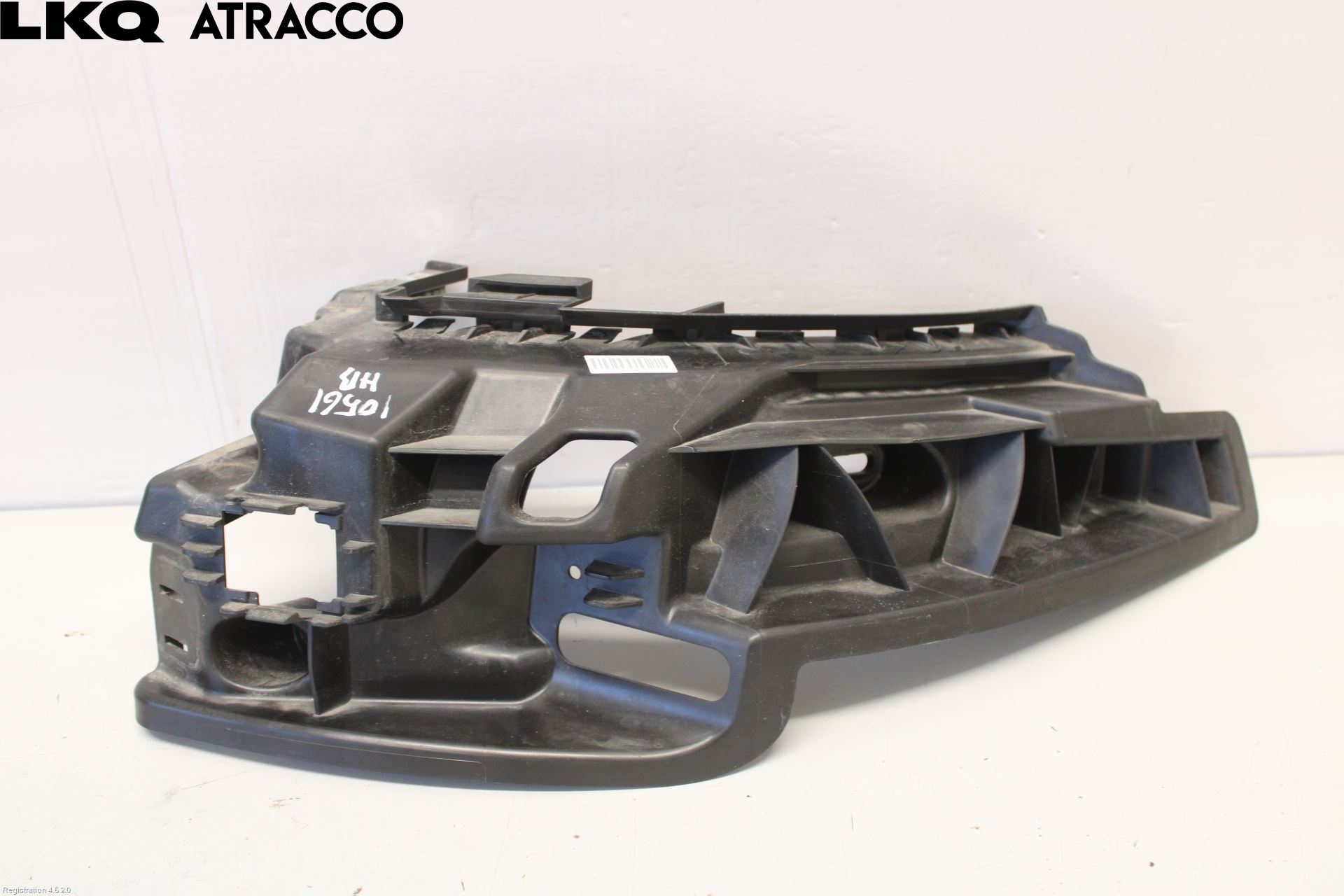 Porsche TAYCAN 20- Støtfangerfeste Bak Høyre