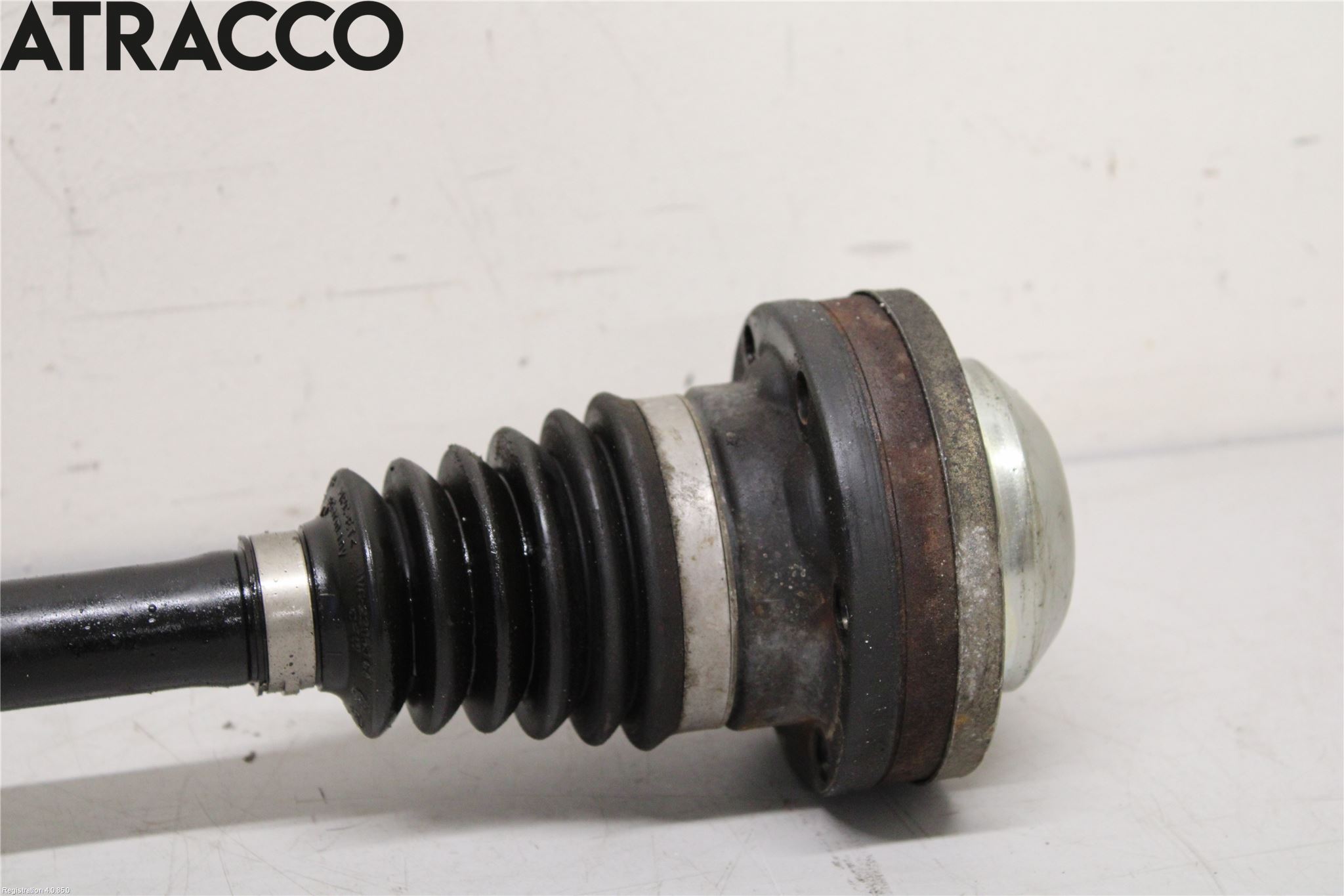 Volkswagen VW CADDY 11-15 Drivaksel Foran Kompl Venstre