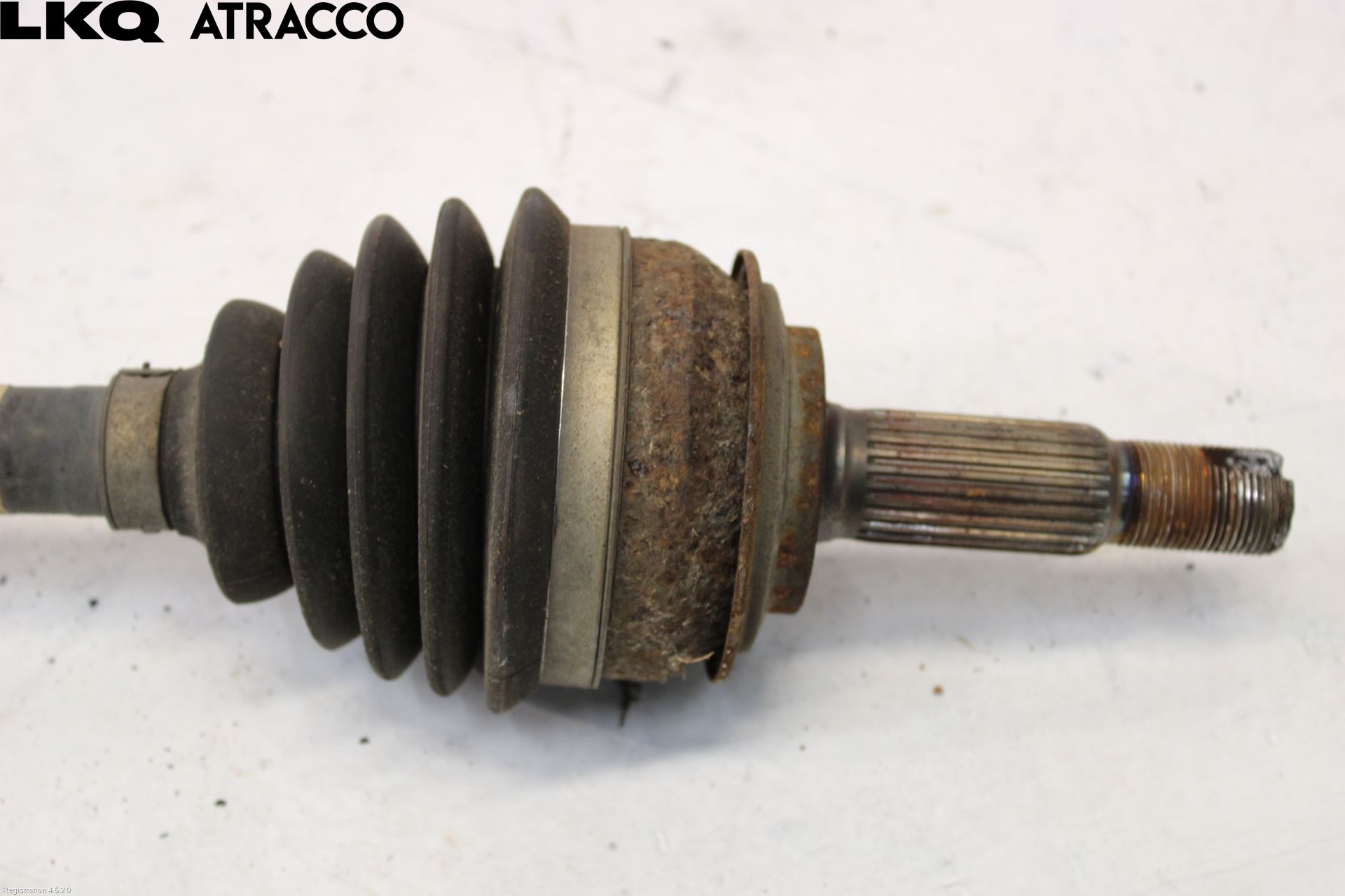 Toyota YARIS XP130 15-20 Drivaksel Foran Kompl Høyre