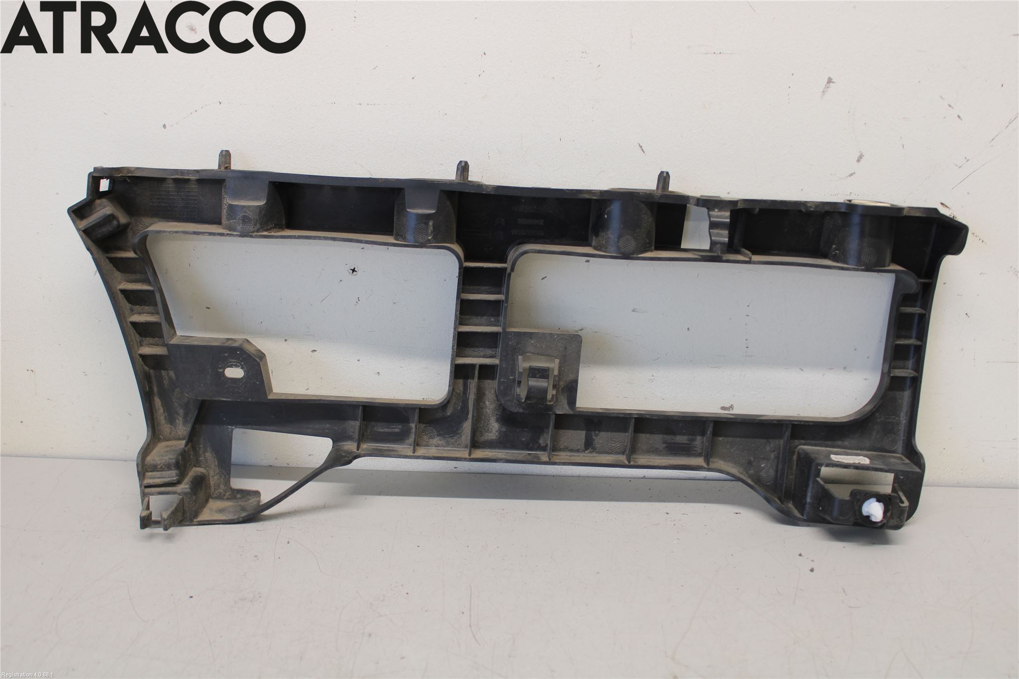 Toyota PROACE II 16- Støtfangerfeste Bak Høyre