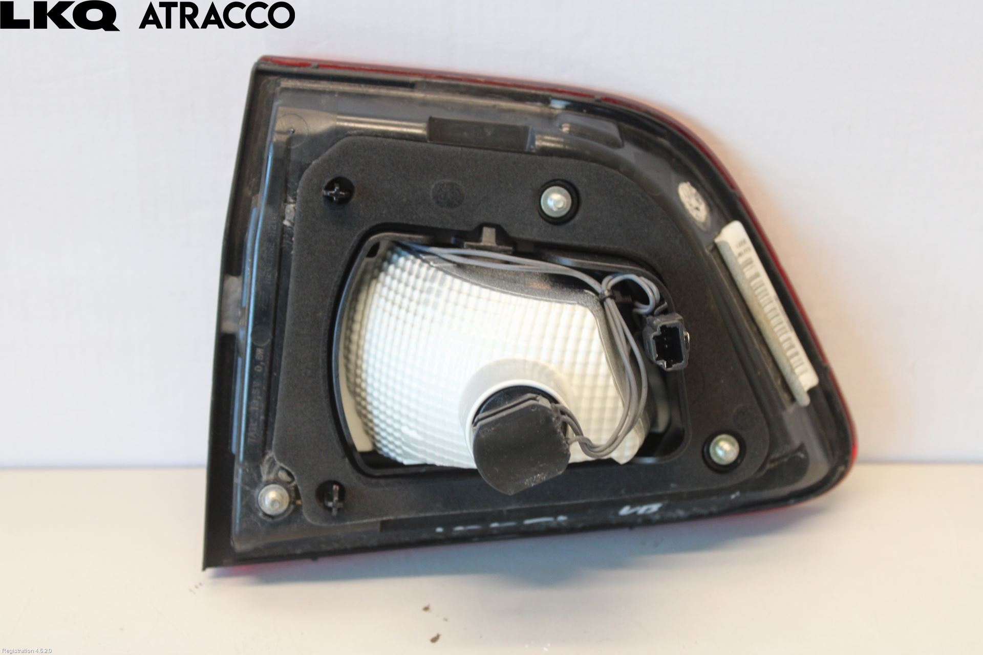 Renault KADJAR 15- Baklykt Venstre  På Luke(Indre