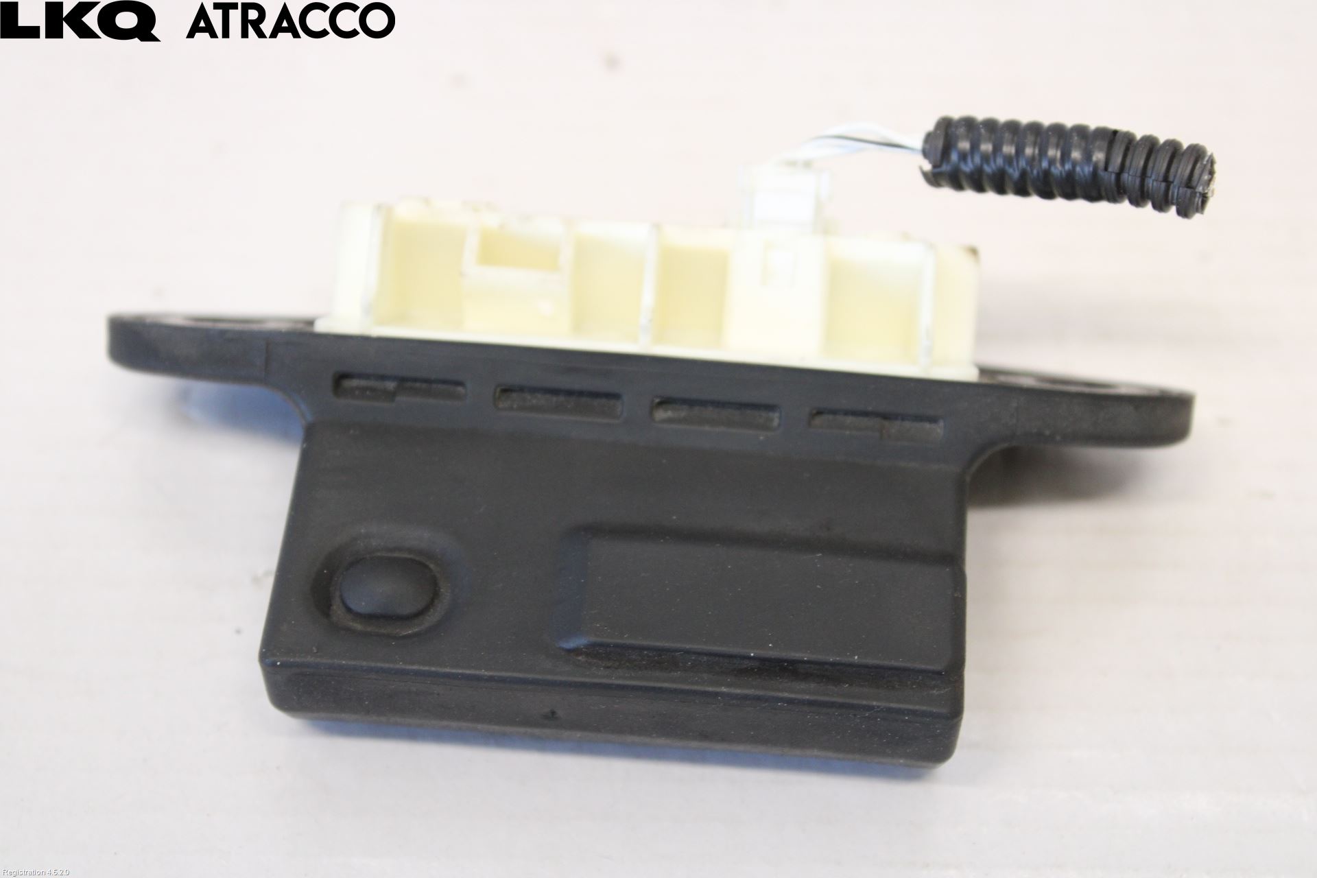 Toyota RAV4 13-18 Bakluke Handtak Ytre