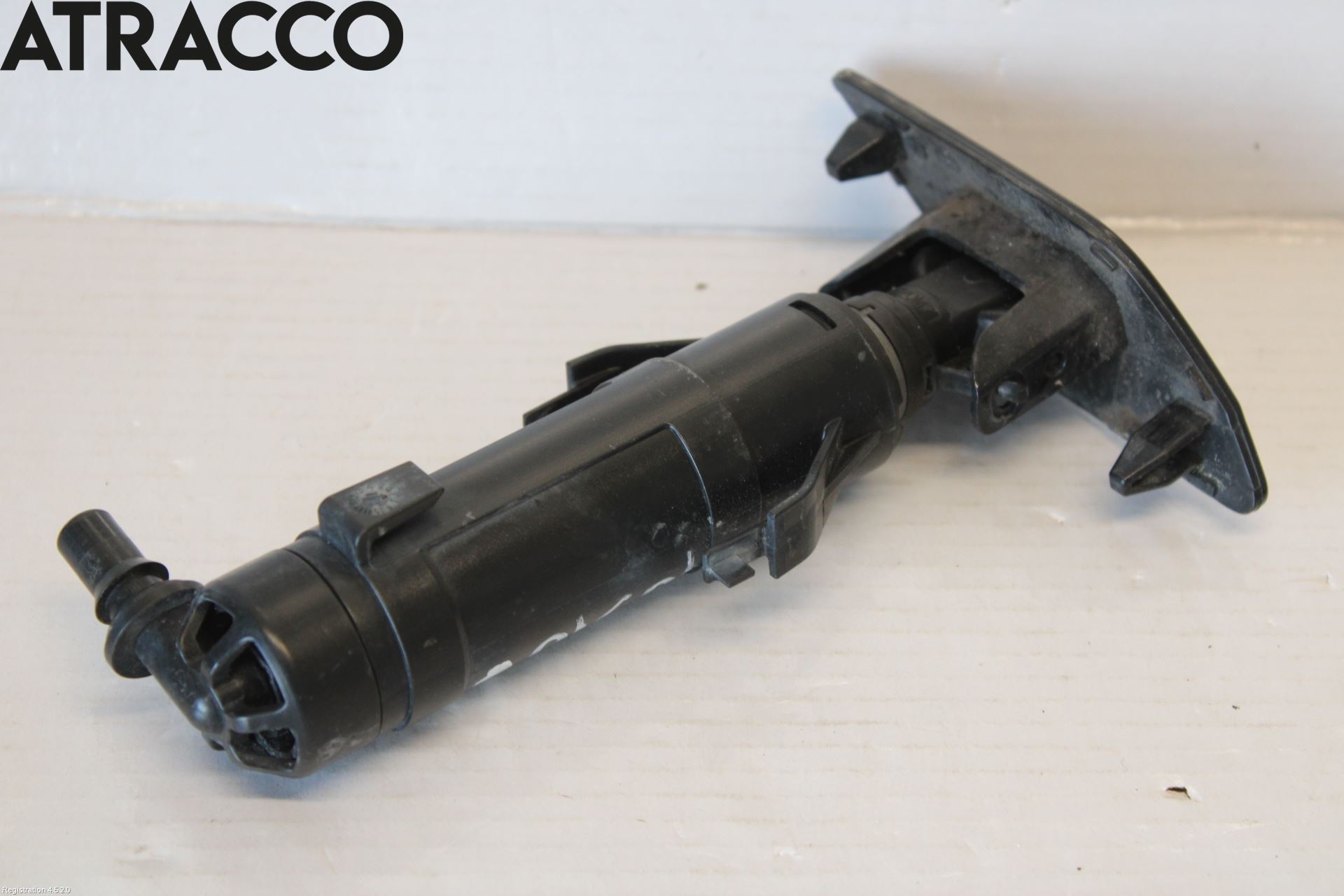 Volkswagen VW TOURAN 10-15 Spylerdyse Frontlykter