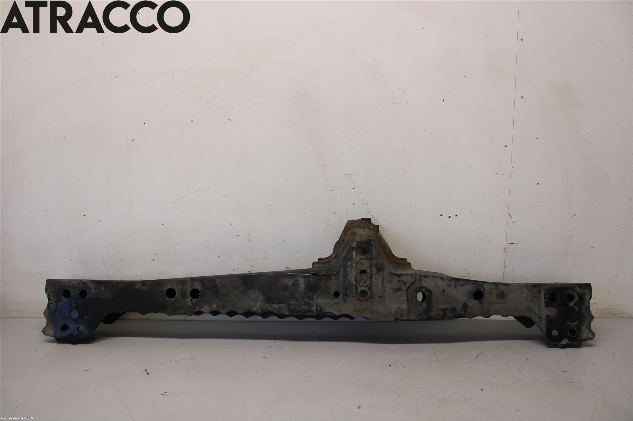 Toyota AURIS 13-19 Motorbjelke (Langs Gående )