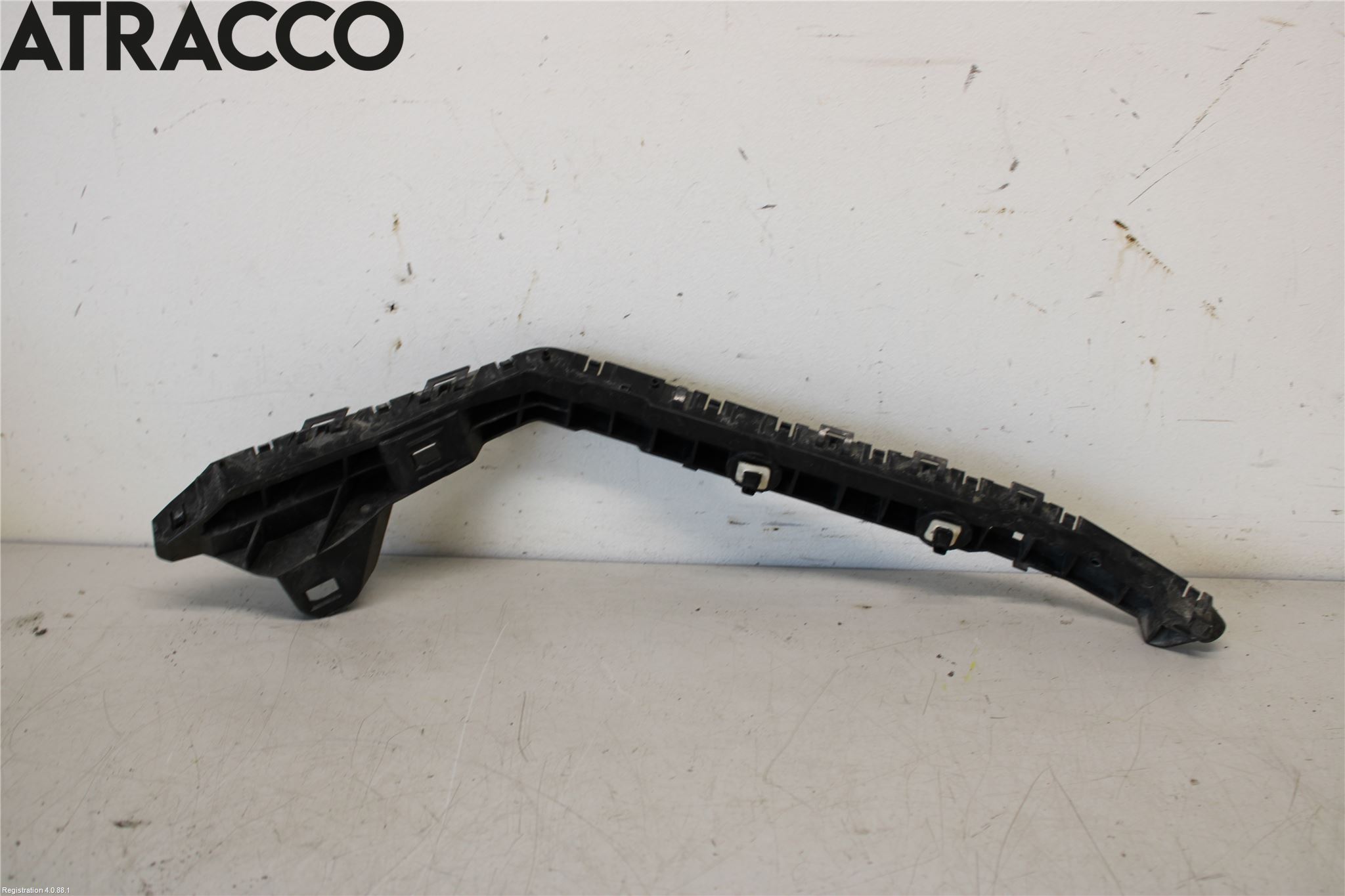 Nissan LEAF 11-17 Støtfangerfeste Bak Venstre