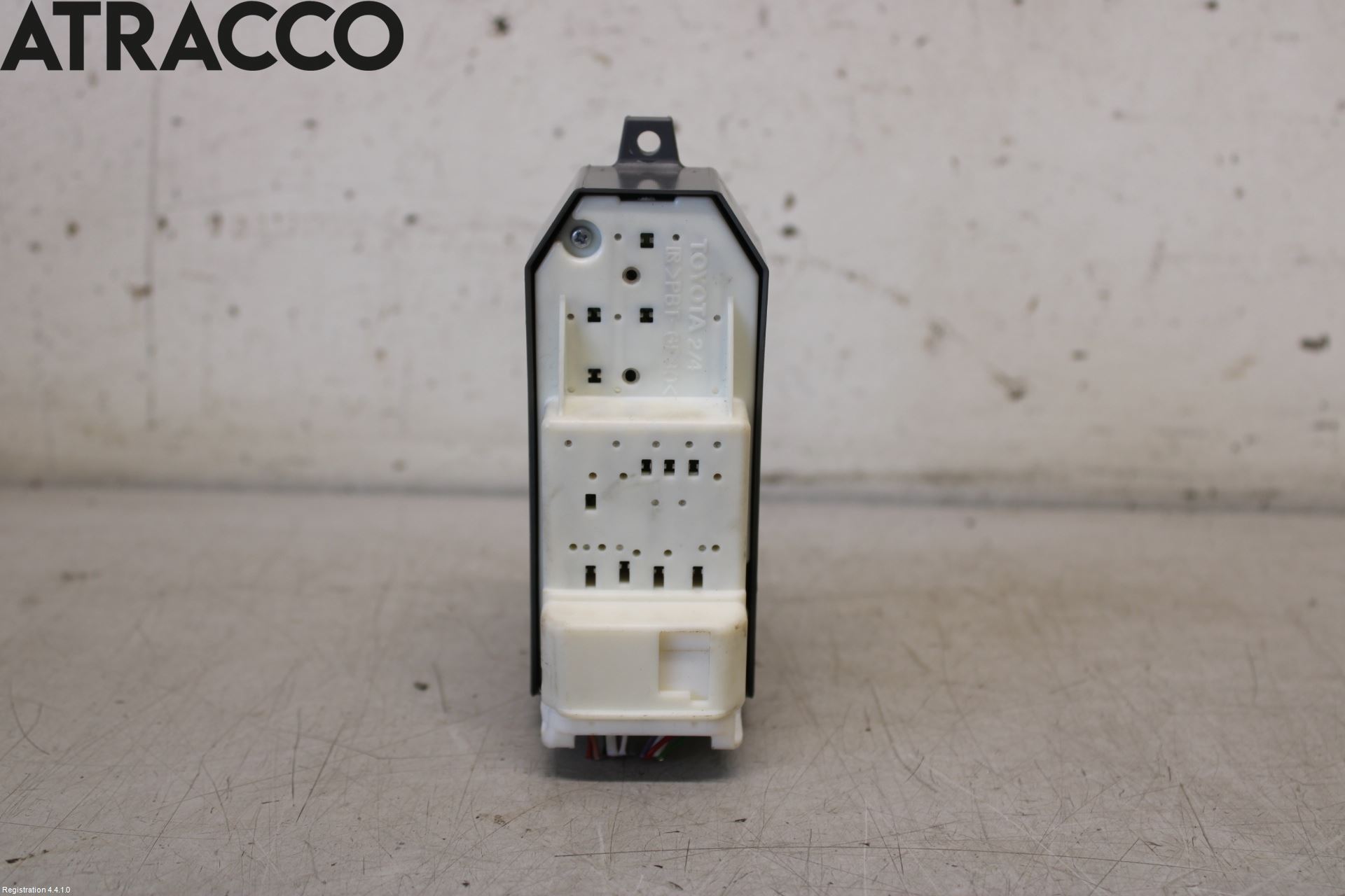 Toyota YARIS XP130 12-14 Bryter Vindusheis