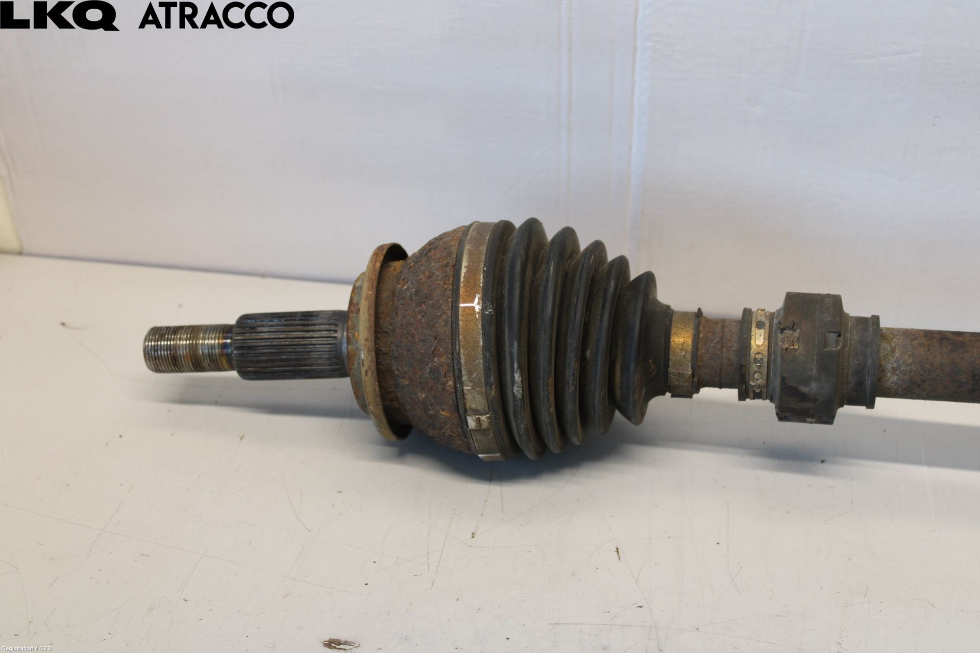 Toyota RAV4 13-18 Drivaksel Foran Kompl Høyre