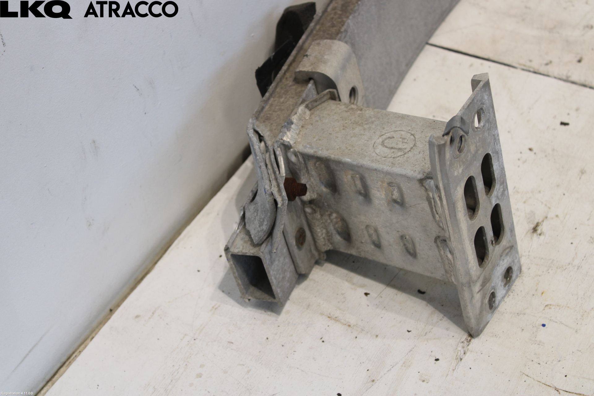 Toyota PRIUS ZVW30 09-20 Støtfanger Foran Bjelke