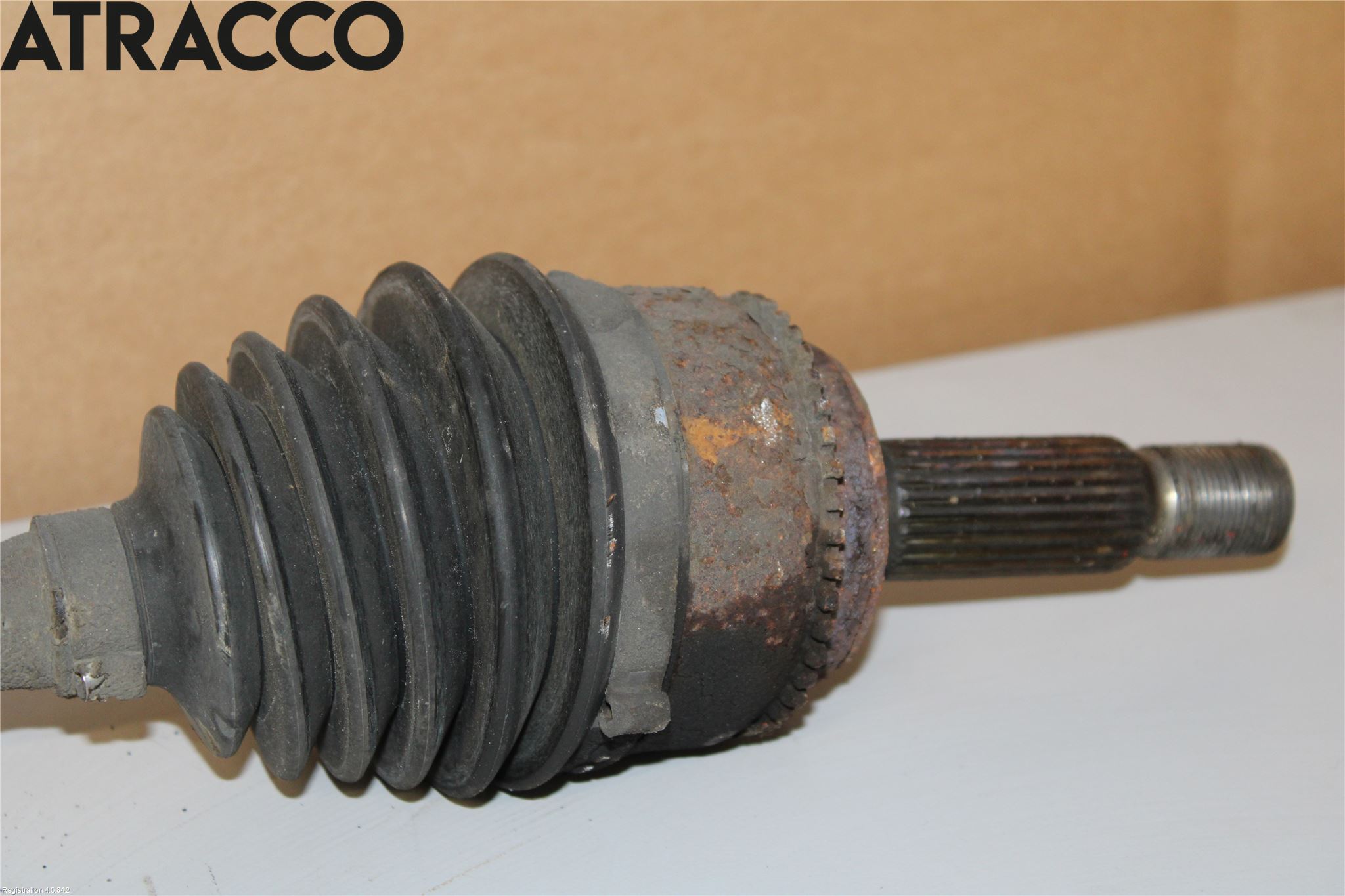 Mitsubishi OUTLANDER 01-07 Drivaksel Foran Kompl Venstre