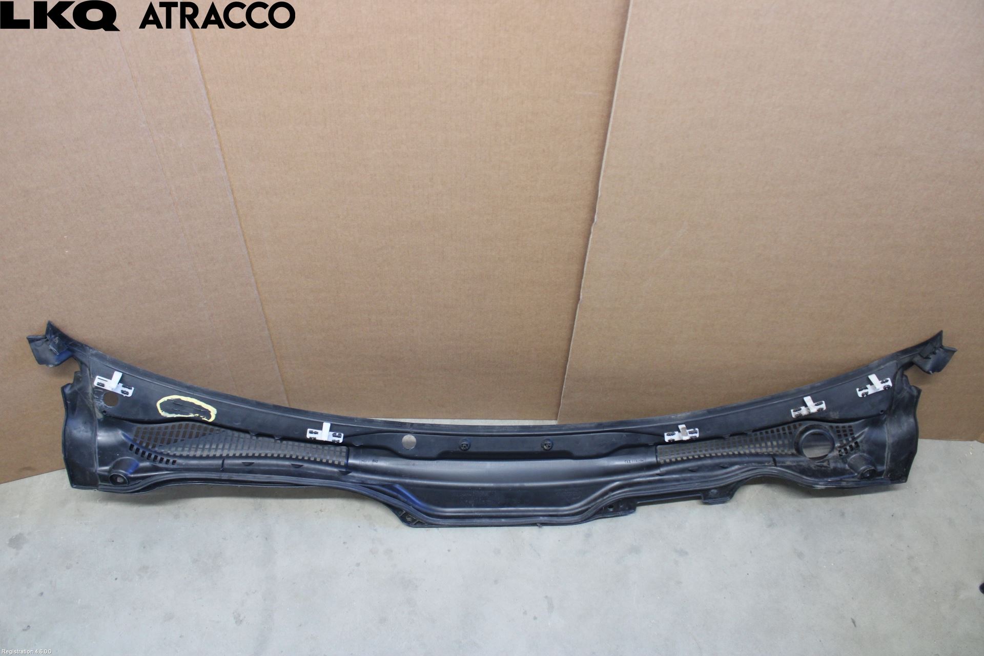 Volvo V50 04-07 Visker Deksel-Grill-Under Frr