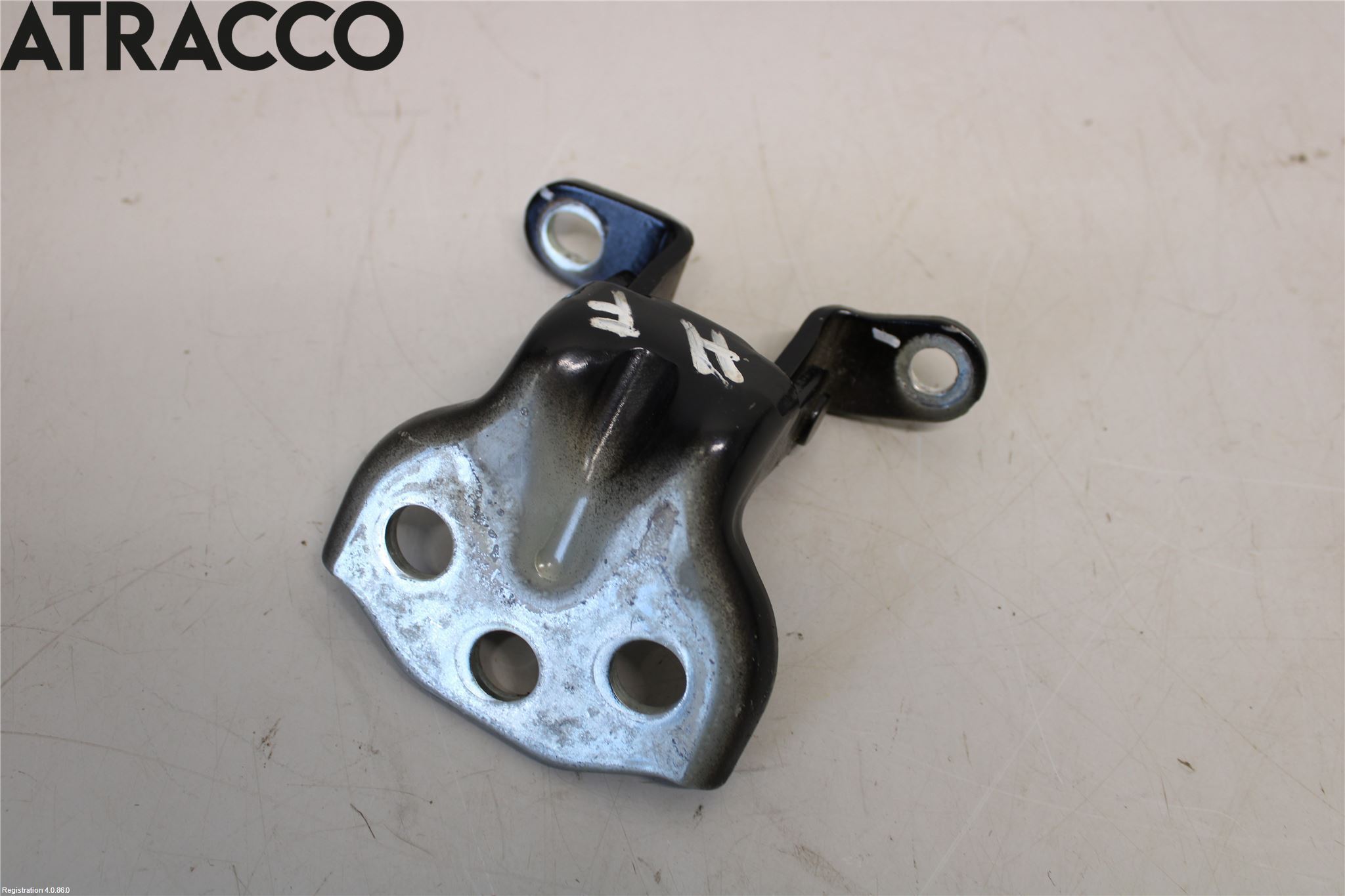 MG ZS EV 20- Dørhengsel