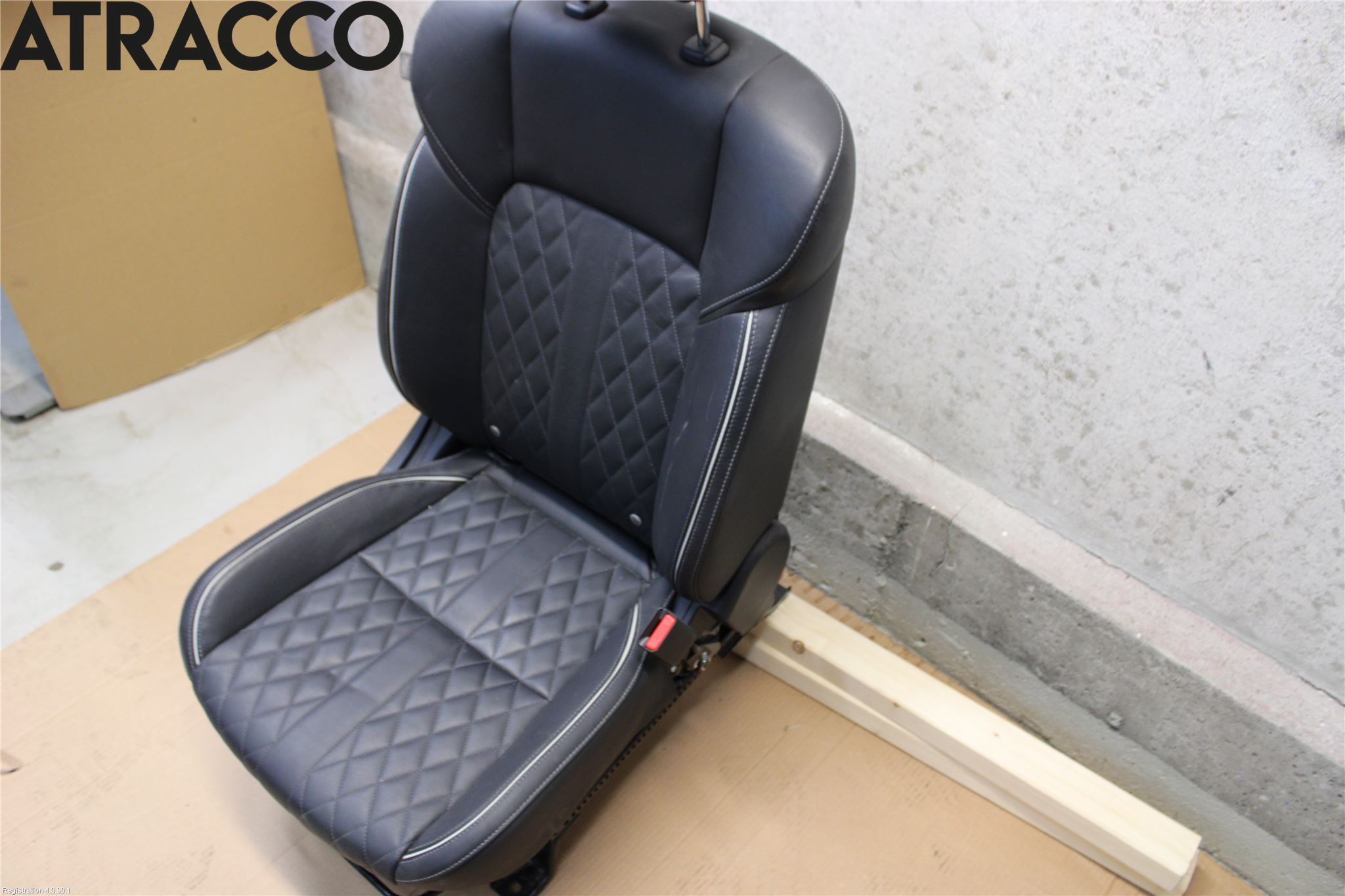 Mitsubishi OUTLANDER 13-21 Innr Sete Foran Høyre