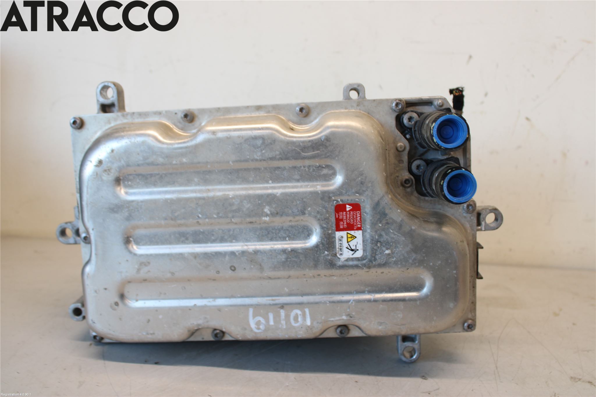 Volkswagen VW GOLF / E-GOLF VII 13-20 Inverter 12-)220V