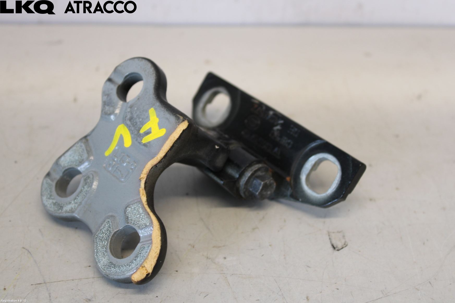 Volvo V60 14-18 Dørhengsel