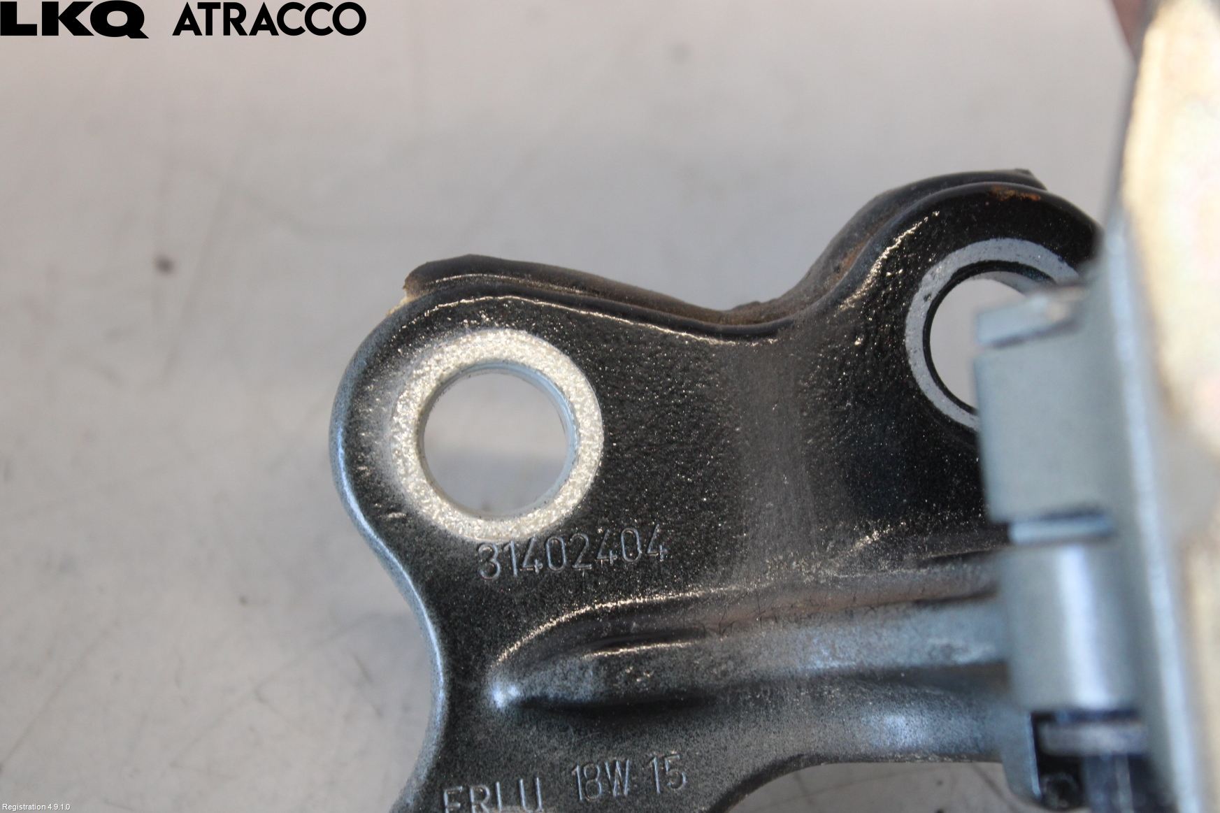 Volvo V60 14-18 Dørhengsel