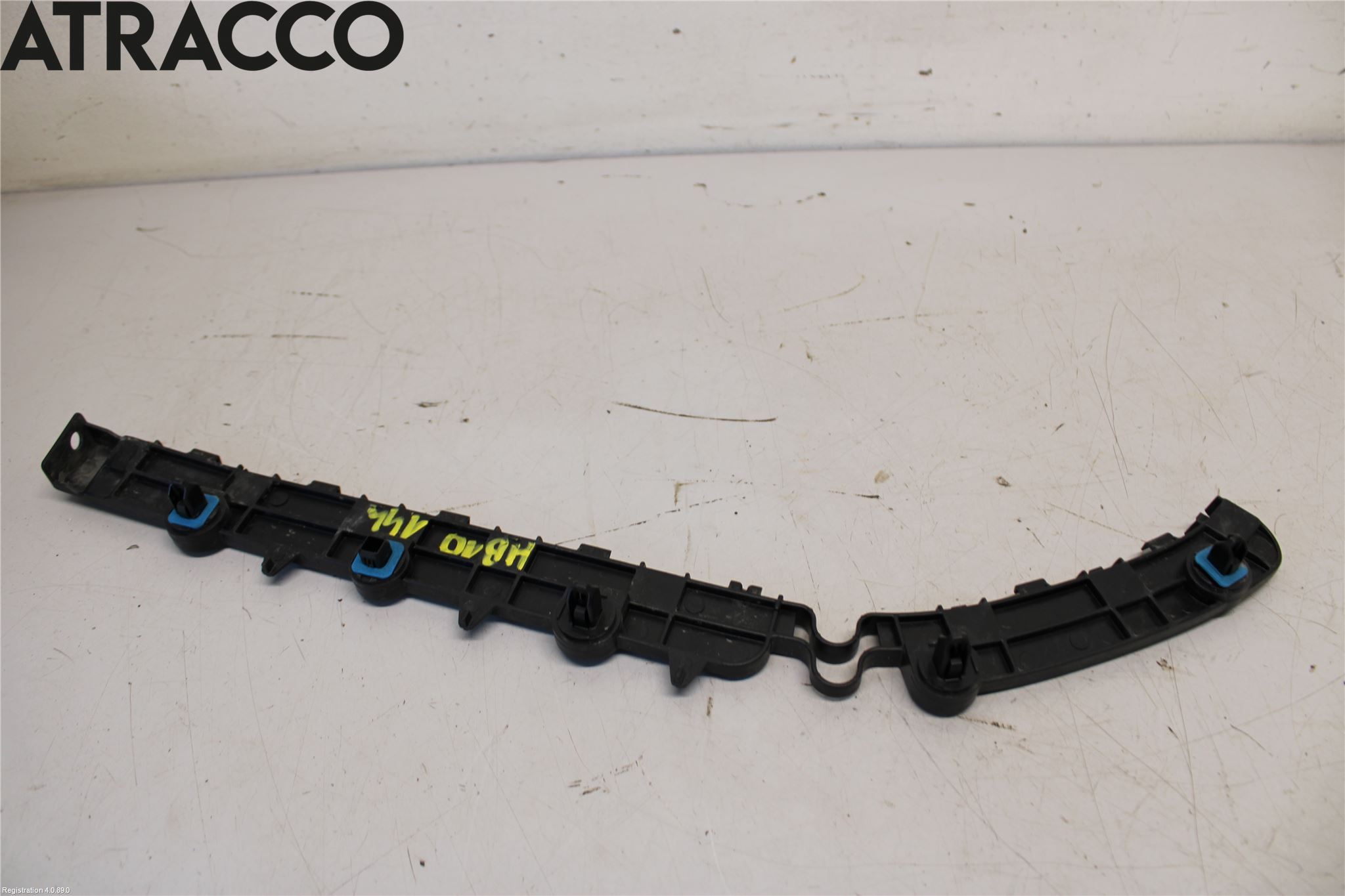 Mitsubishi OUTLANDER 13-21 Støtfangerfeste Bak Høyre