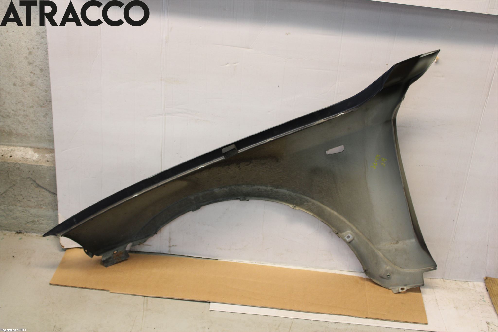 BMW X3 E83     03-10 Skjerm Foran Høyre