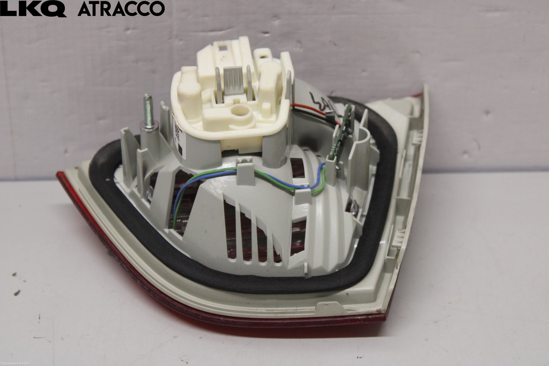 BMW 3 E90/91 SED/TOU 05-12 Baklykt Venstre  På Luke(Indre