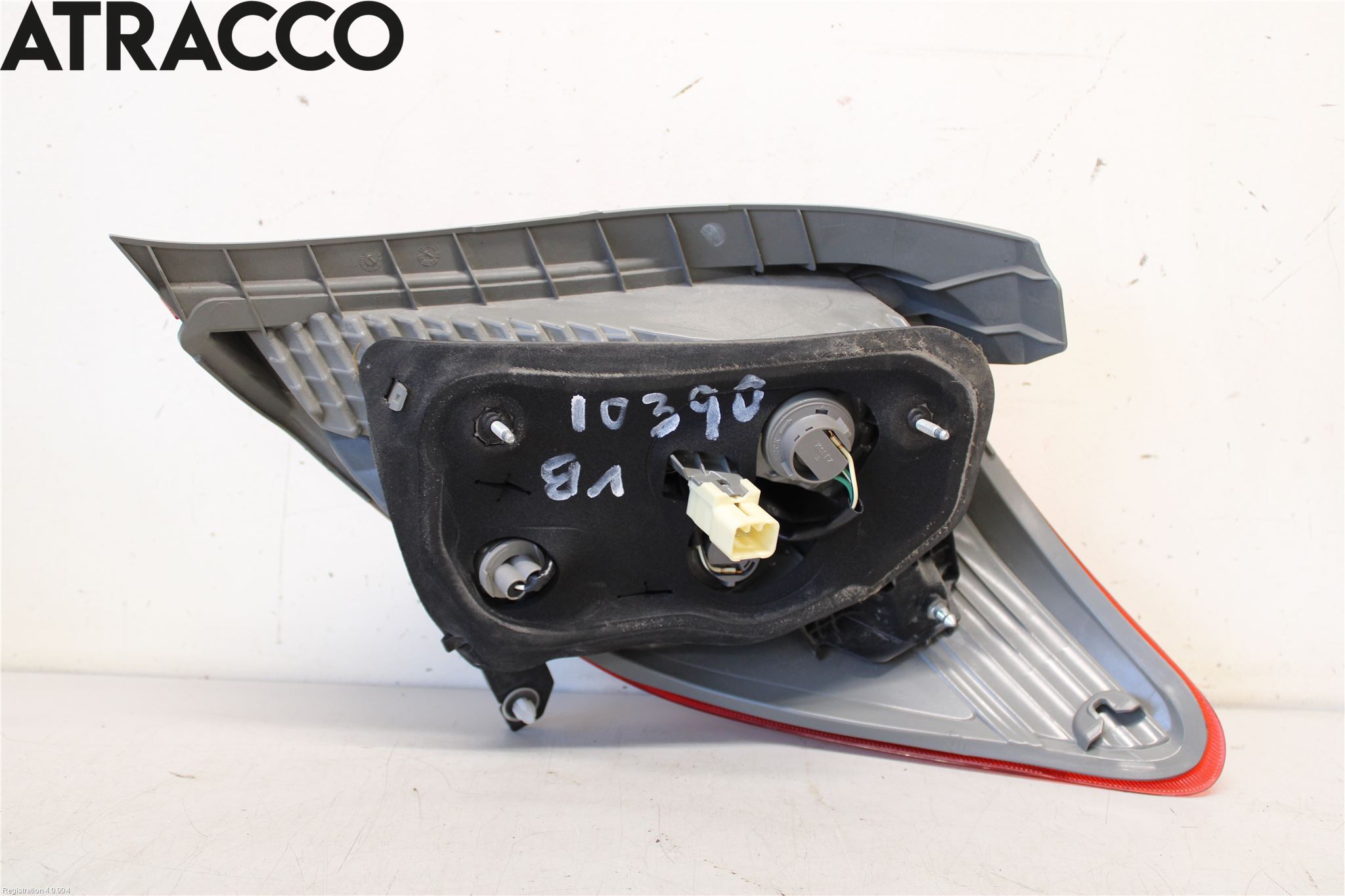 Toyota YARIS XP130 12-14 Baklykt Venstre