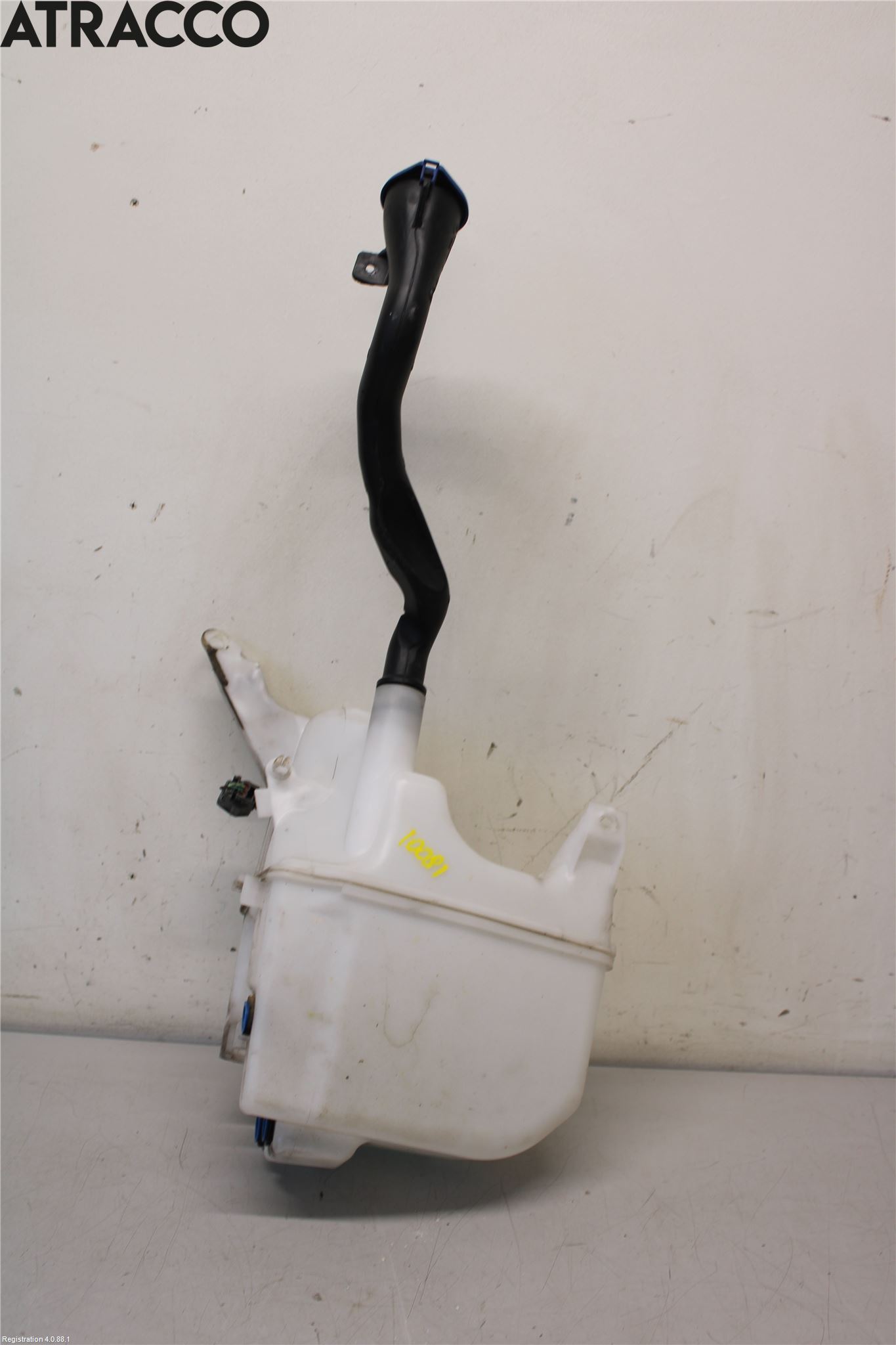 Volvo V60 11-13 Spylerbeholder Frontrute-Lykte