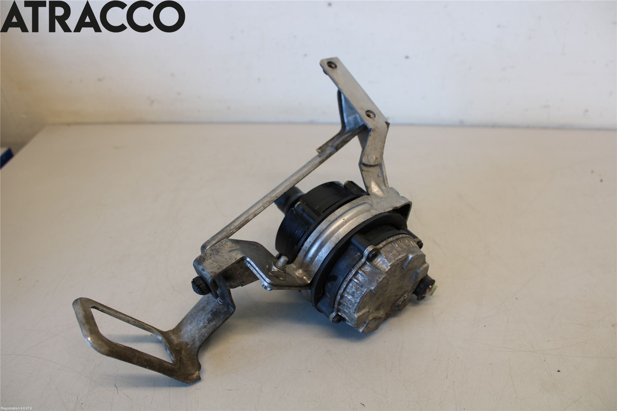 Mercedes-Benz MB C-KLASS (W205) 14-21 Vannpumpe