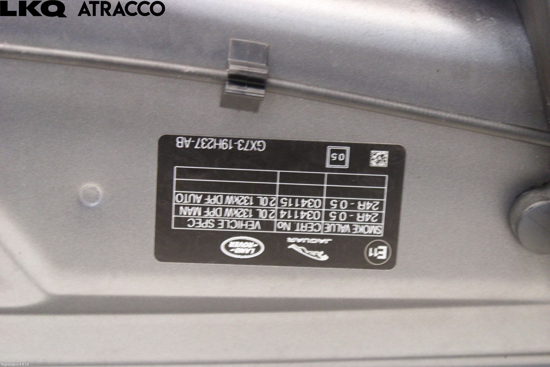 Jaguar XE (X760) 15-24 Panser