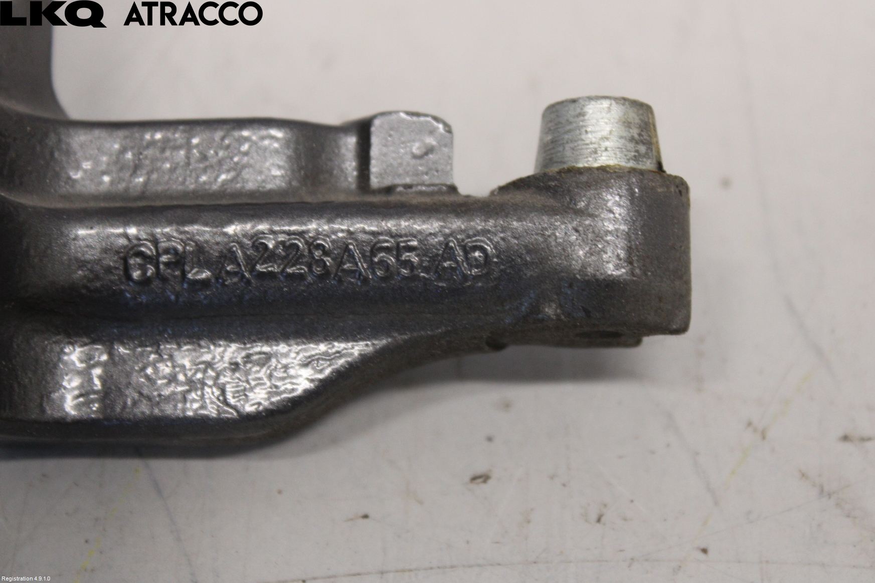 Jaguar XE (X760) 15-24 Dørhengsel