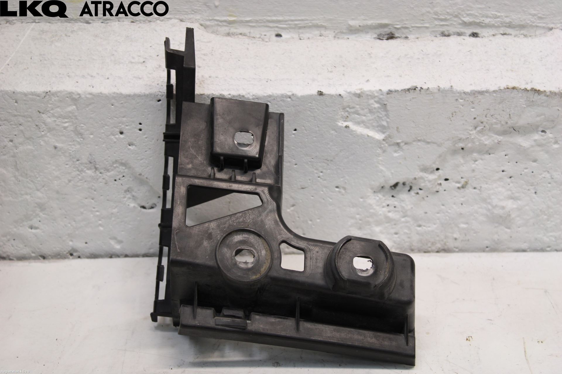 Volkswagen VW TOURAN 10-15 Støtfangerfeste Bak Venstre