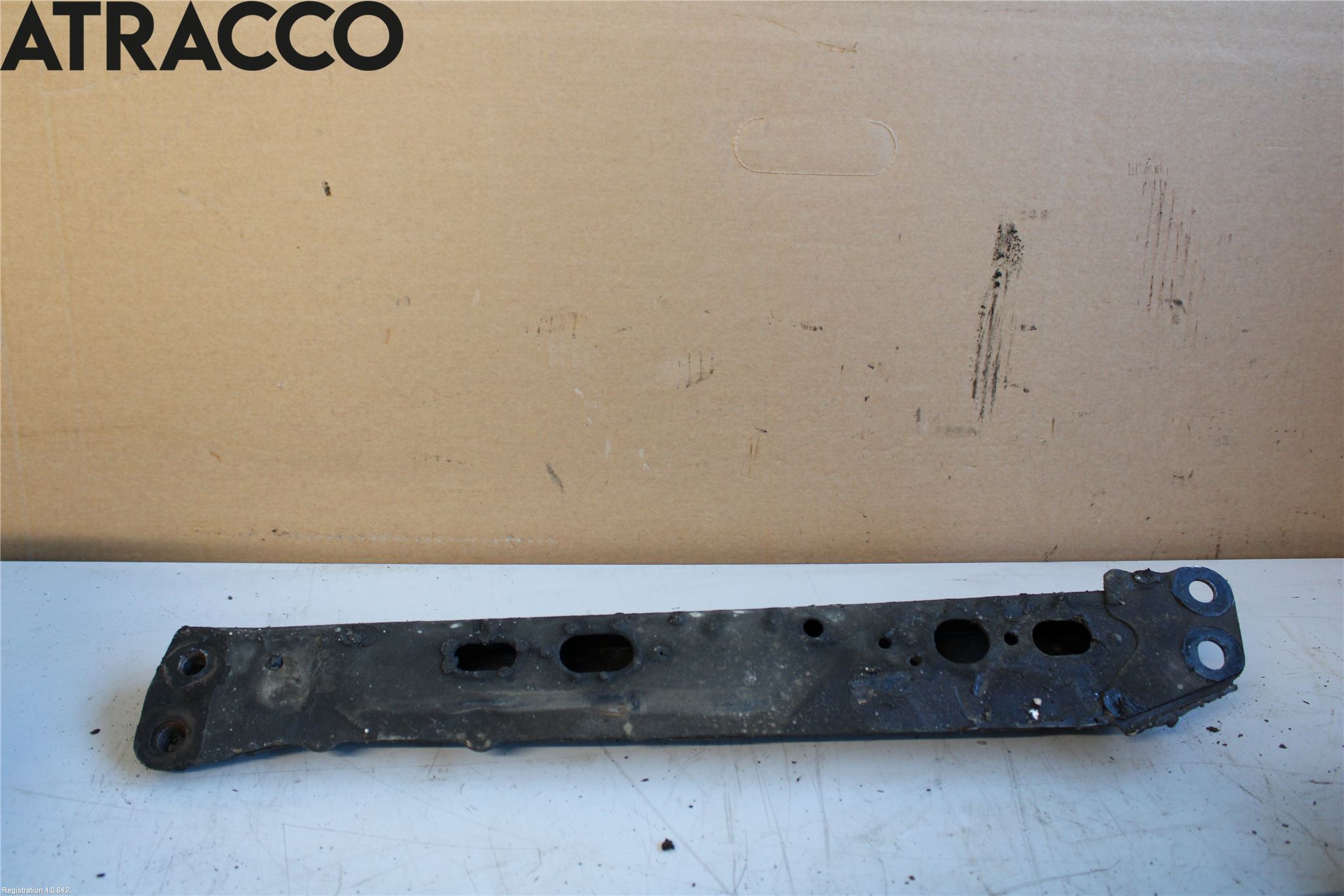 Toyota AURIS 13-19 Motorbjelke (Langs Gående )