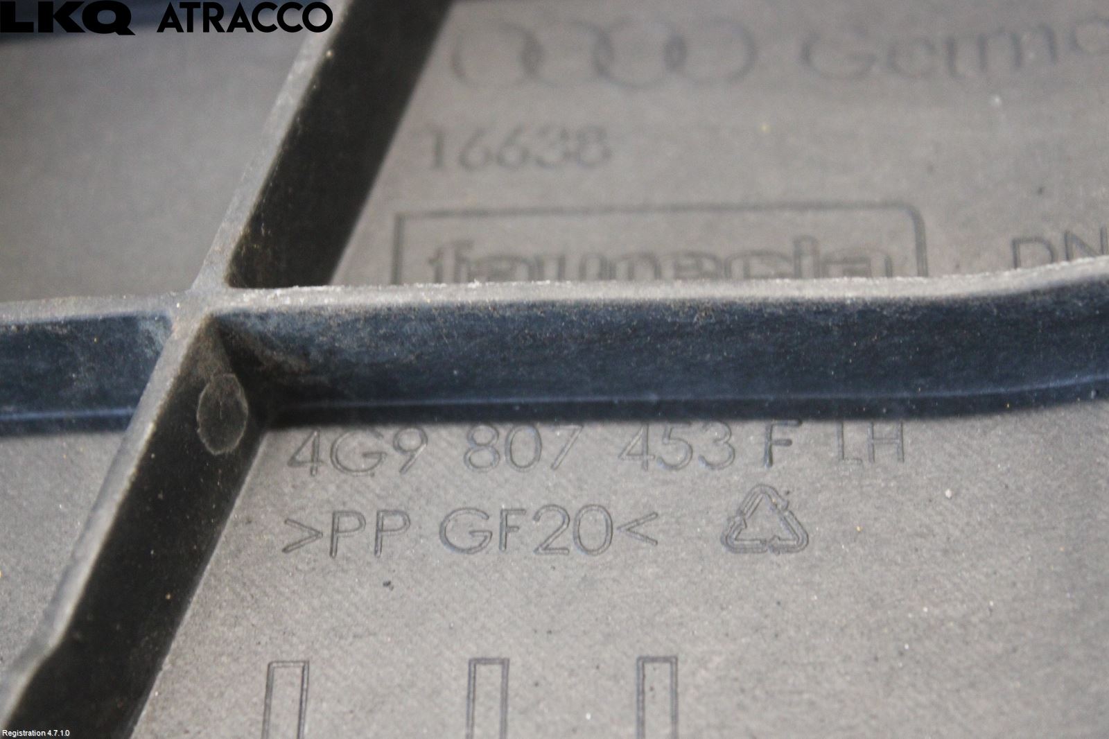 Audi A6 ALLROAD 12-18 Støtfangerfeste Bak Venstre