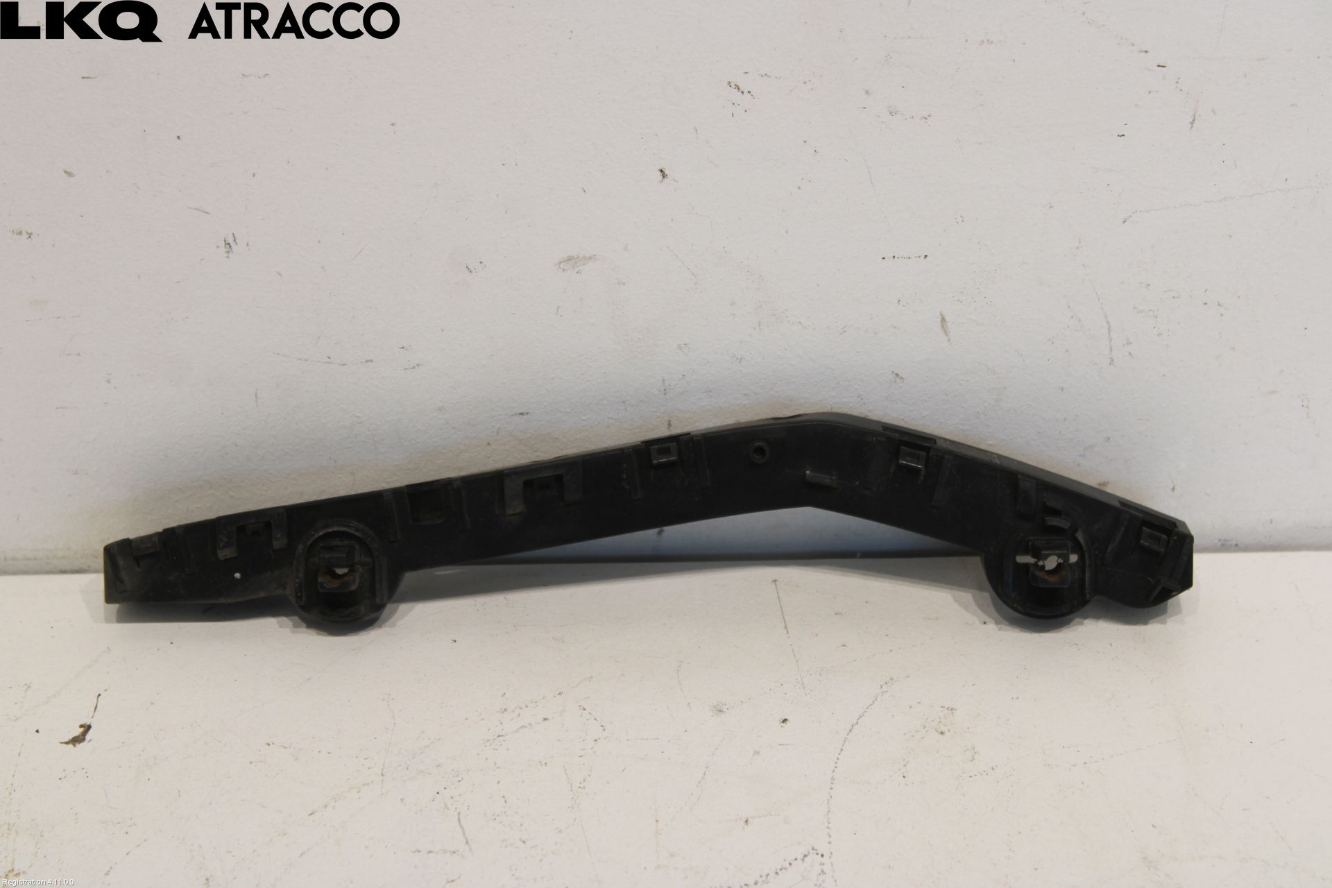 Nissan LEAF 11-17 Støtfanger Foran Feste