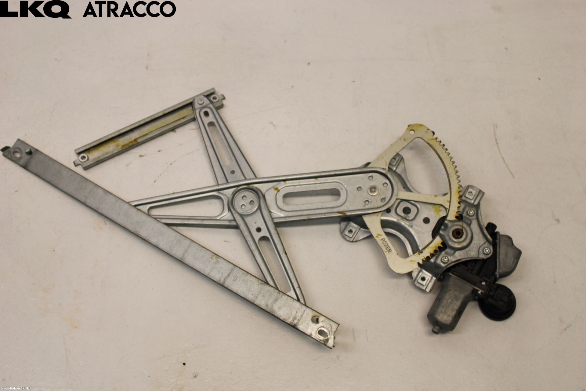 Toyota YARIS XP130 12-14 Vindusheis El Komp