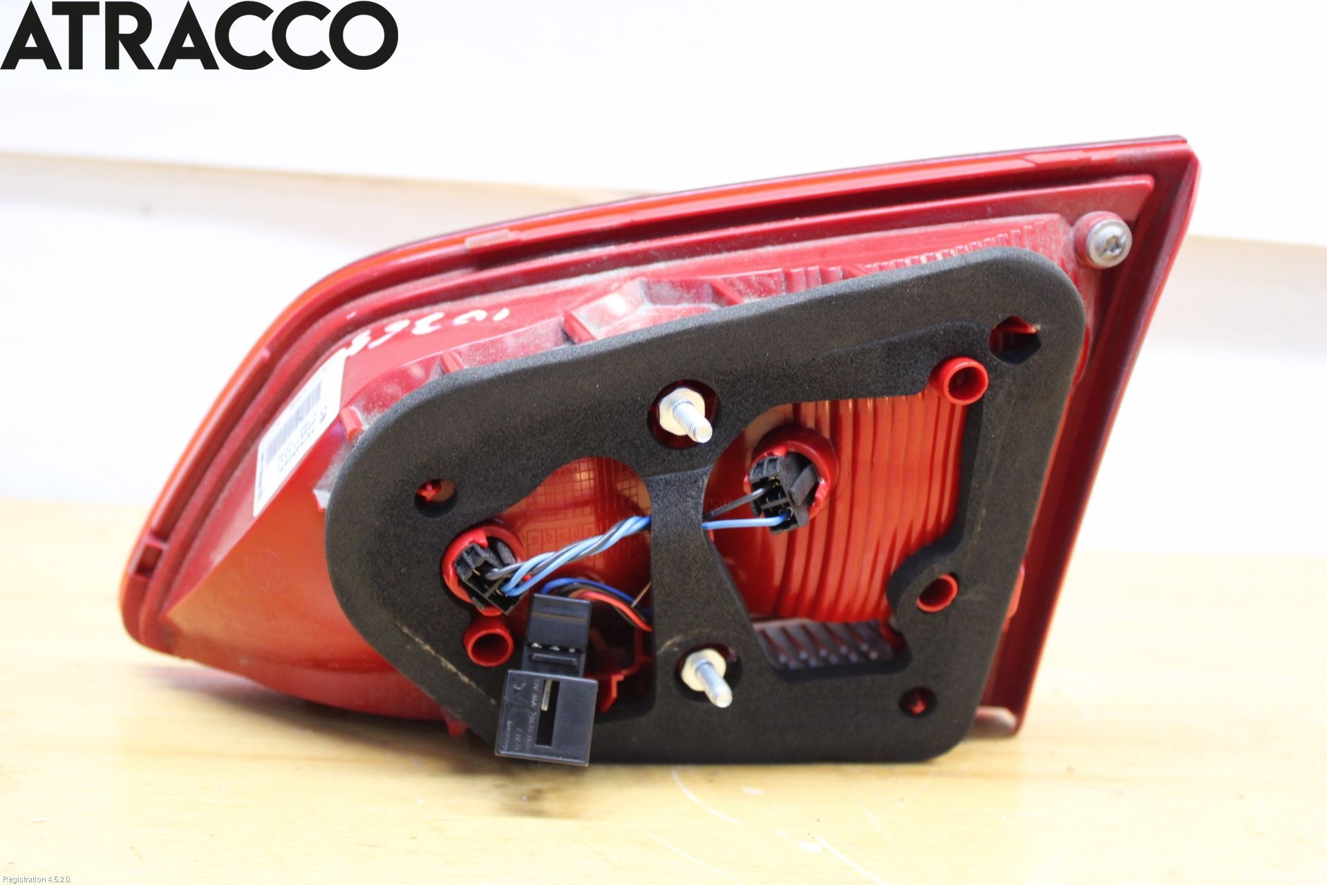 Volkswagen VW PASSAT 11-14 Baklykt Venstre  På Luke(Indre